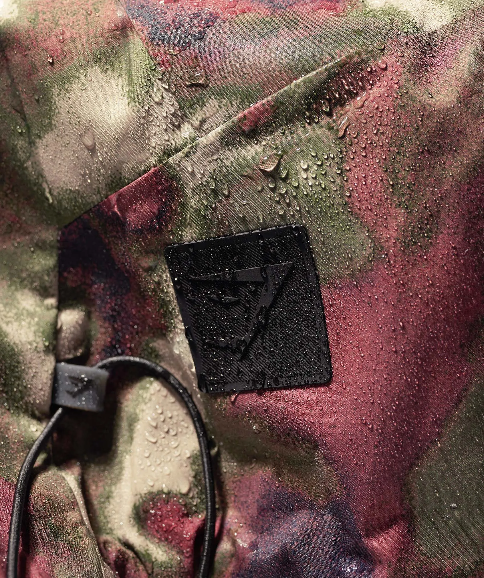 Gymshark Retake Jacket - Core Olive sold by Gymshark product image thumbnail 3