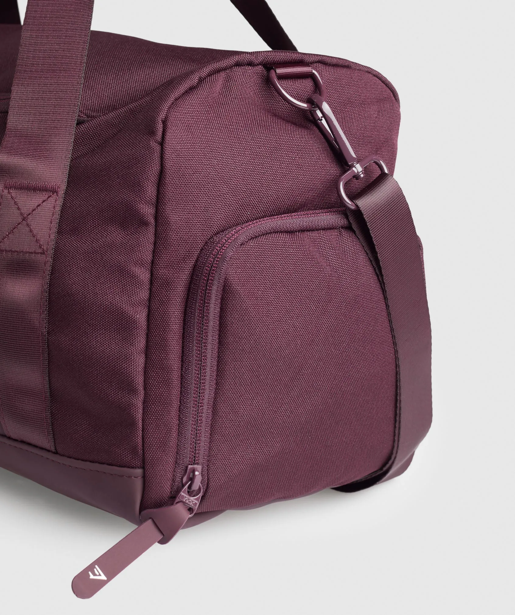 Gymshark Everyday Gym Bag Small - Depth Purple sold by Gymshark product image thumbnail 3