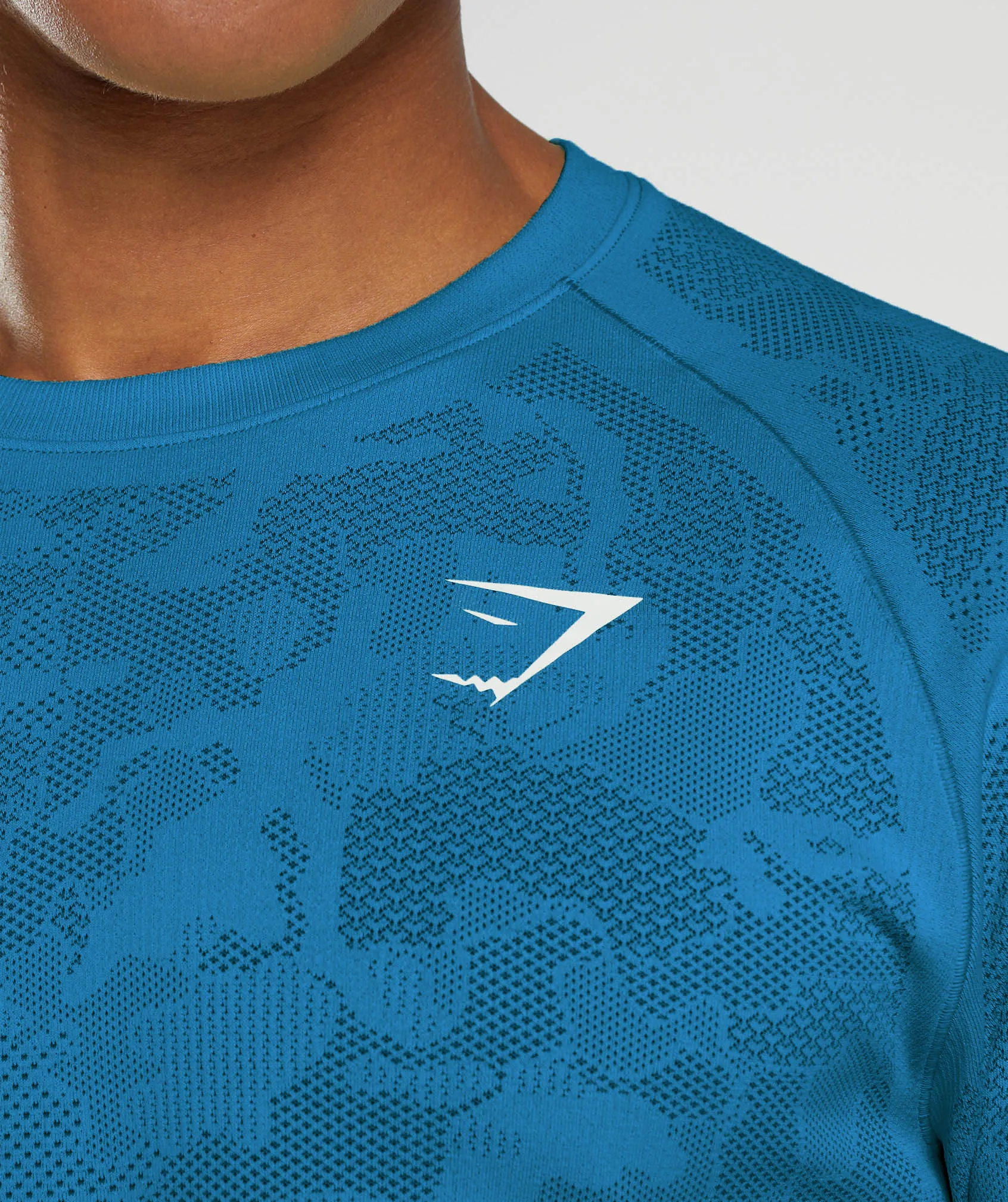 Gymshark Geo Seamless Long Sleeve T-Shirt - Atlantic Blue/Shark Blue sold by Gymshark product image thumbnail 5