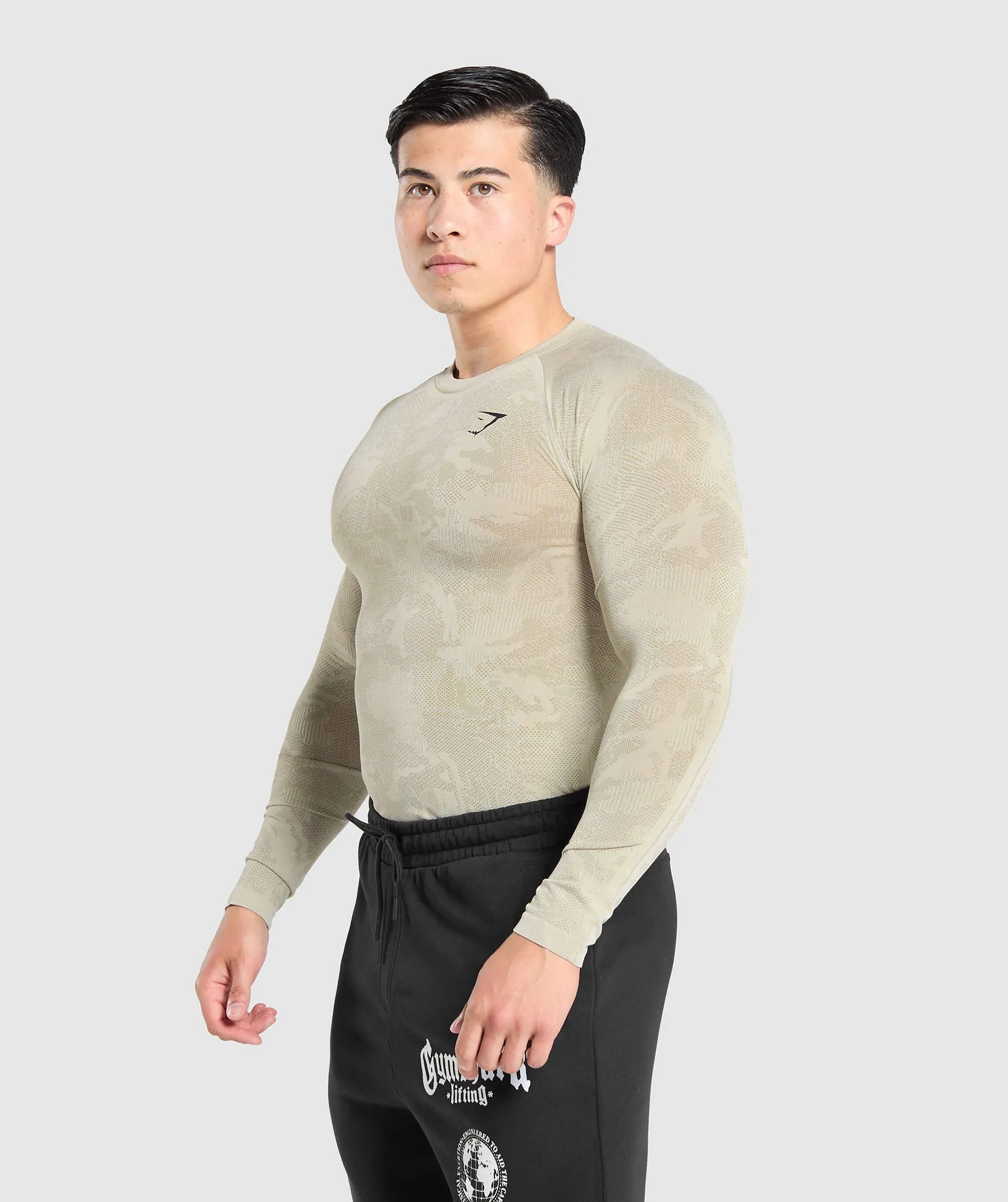 Gymshark Geo Seamless Long Sleeve T-Shirt - Pebble Grey/Cement Brown sold by Gymshark product image thumbnail 3