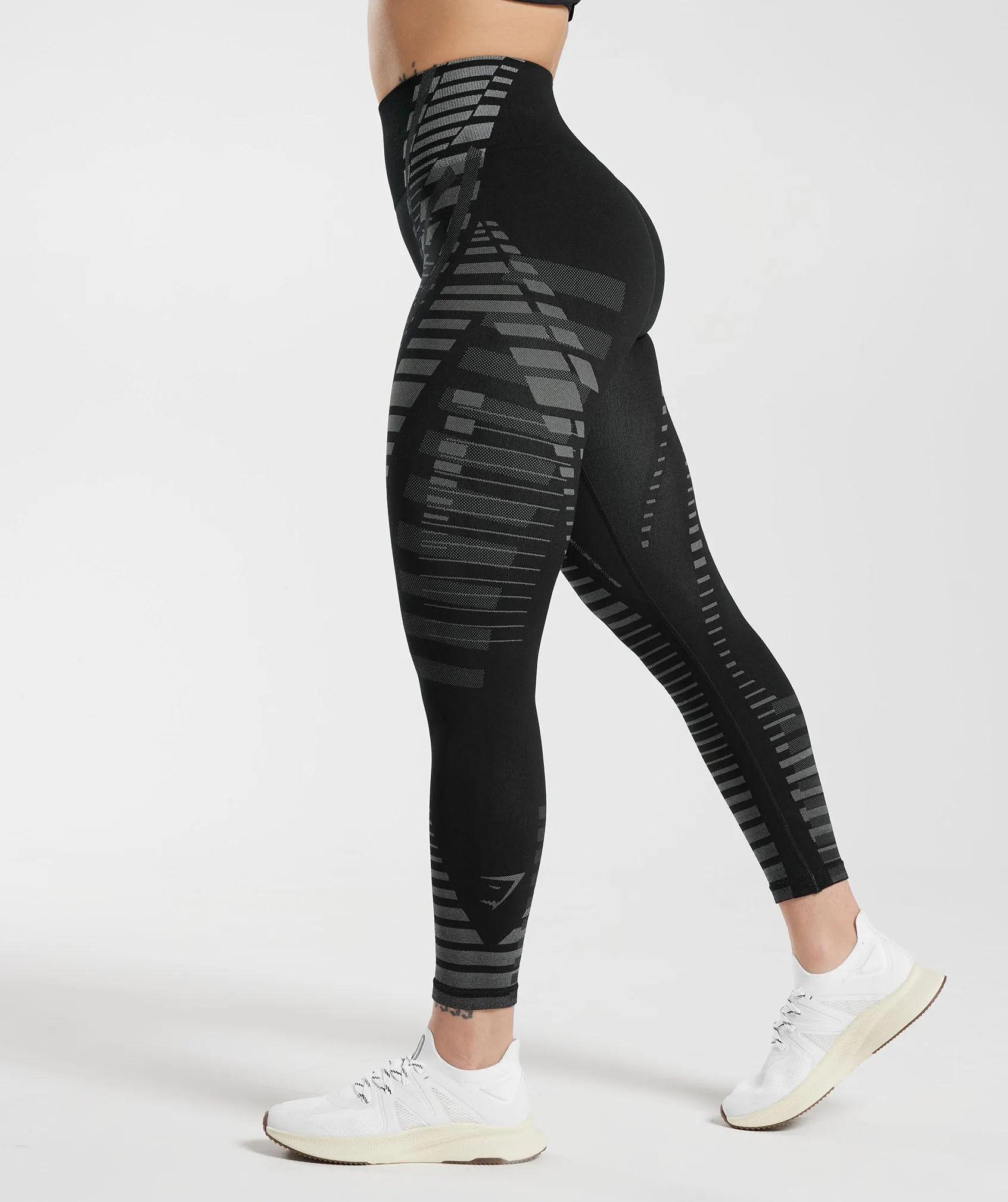 Gymshark Apex Limit Leggings - Black/Light Grey sold by Gymshark product image thumbnail 3