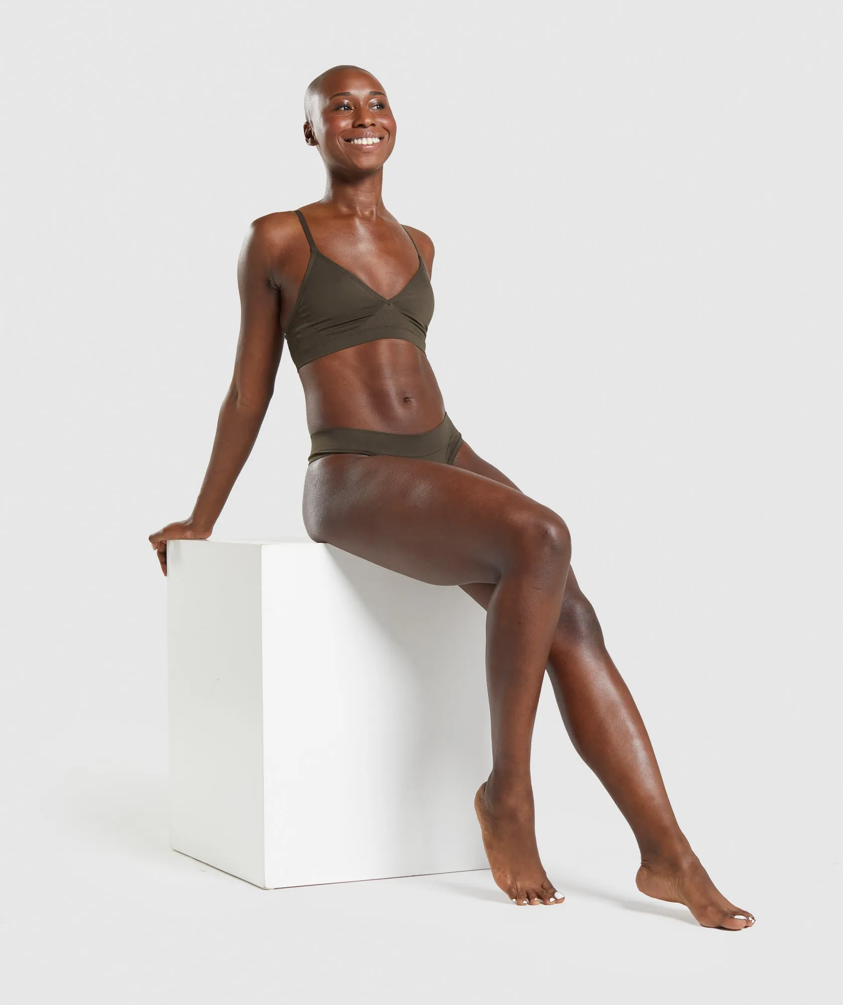 Gymshark Seamless Low Neck Bralette - Espresso Brown sold by Gymshark product image thumbnail 4