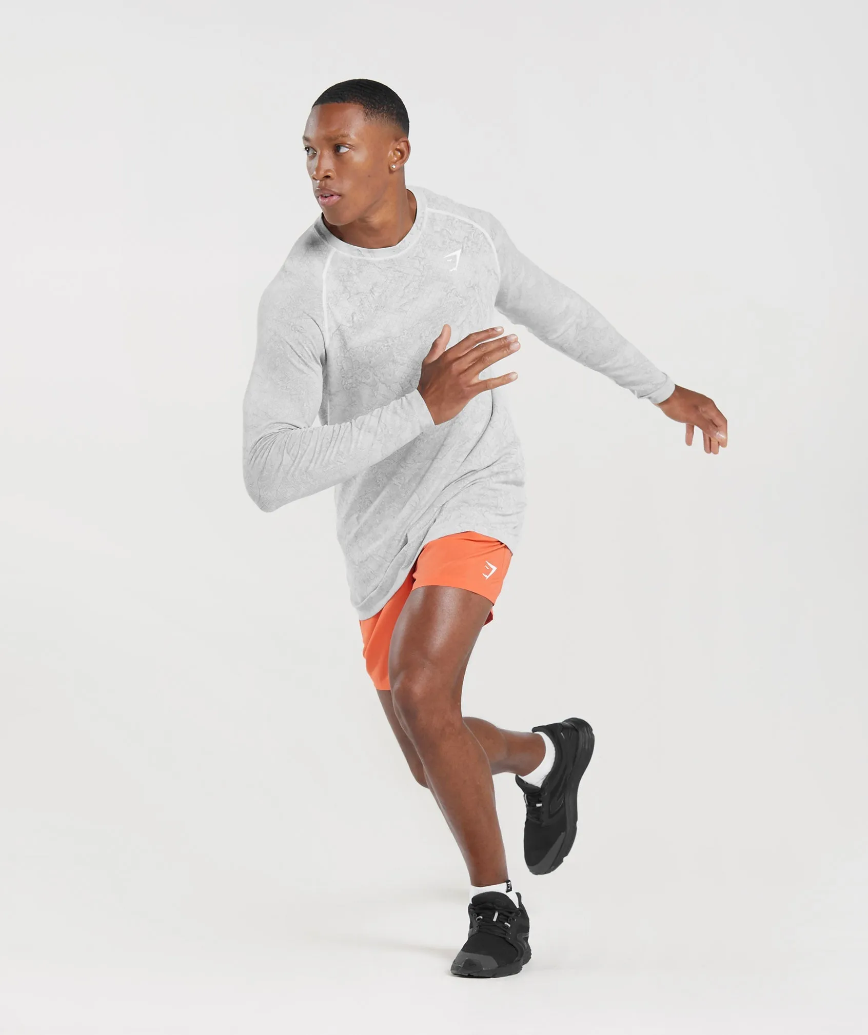 Gymshark Geo Seamless Long Sleeve T-Shirt - White/Light Grey sold by Gymshark product image thumbnail 4