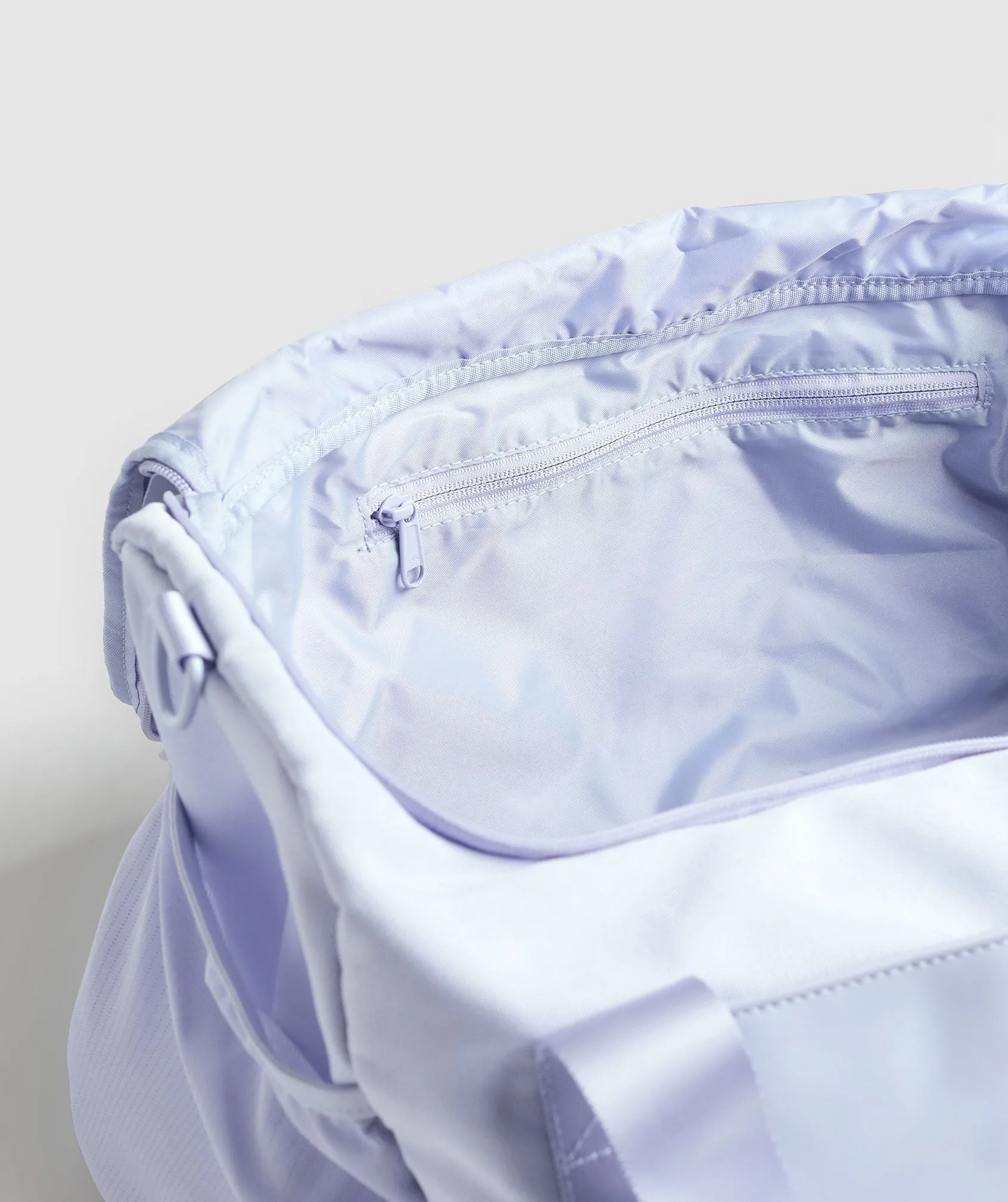 Gymshark Everyday Gym Bag Small - Silver Lilac sold by Gymshark product image thumbnail 4
