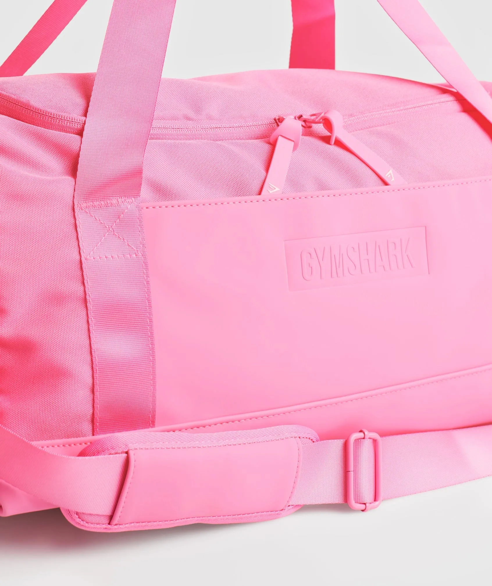 Gymshark Everyday Gym Bag Small - Fetch Pink sold by Gymshark product image thumbnail 2
