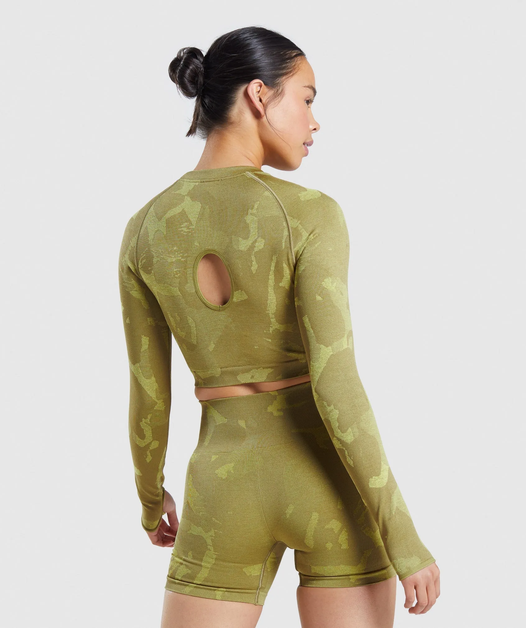 Gymshark Adapt Camo Seamless Long Sleeve Crop Top - Savanna | Griffin Green sold by Gymshark product image thumbnail 2