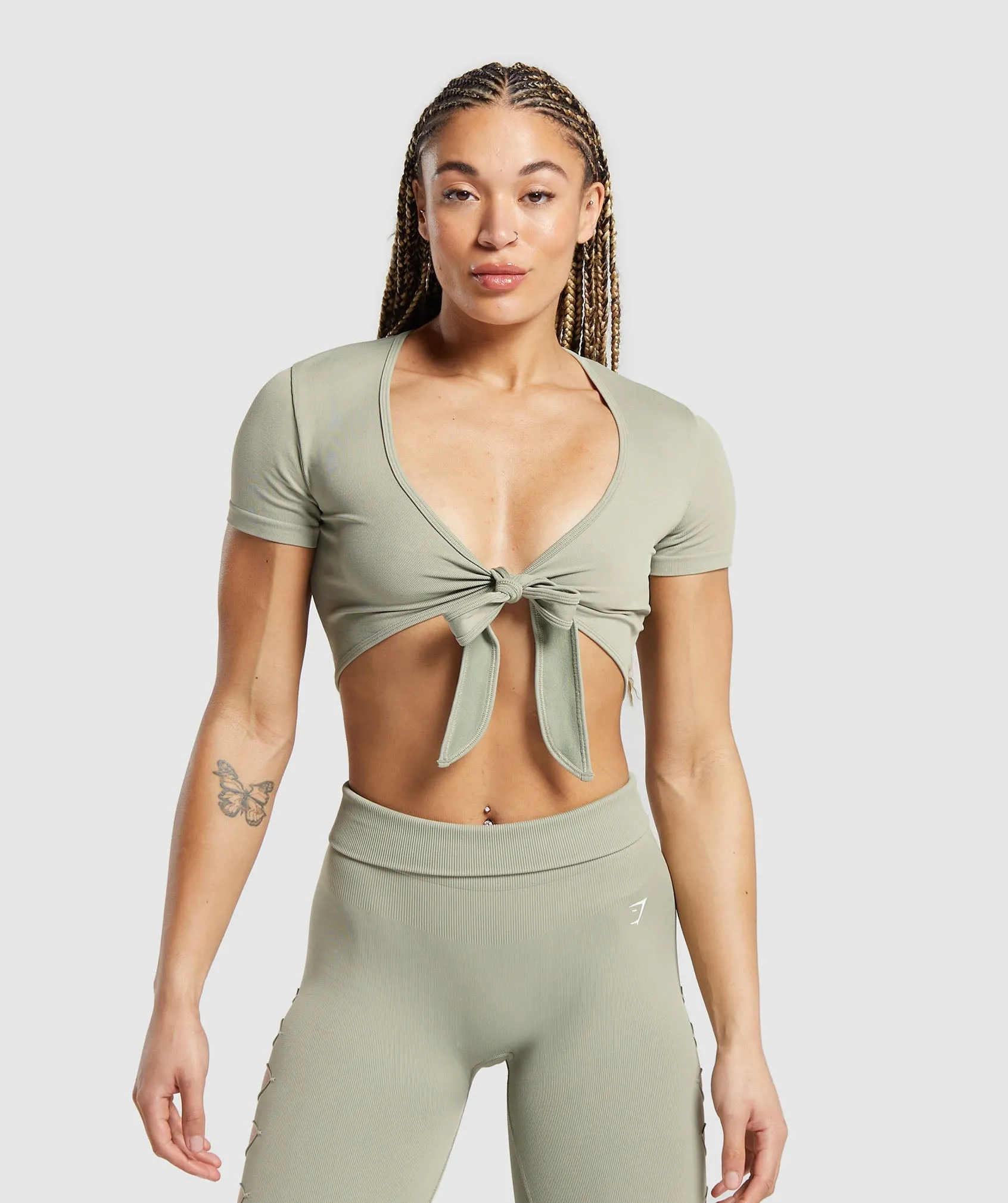 Gymshark Gains Seamless Fitted Crop Top - Chalk Green sold by Gymshark