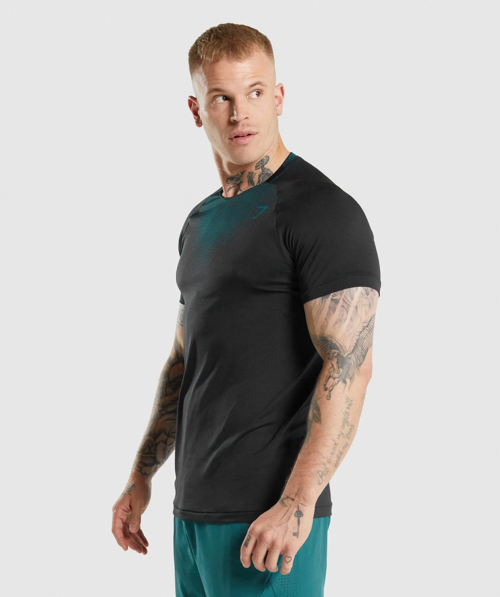 Gymshark Apex Contrast T-Shirt - Black/Teal sold by Gymshark product image thumbnail 3