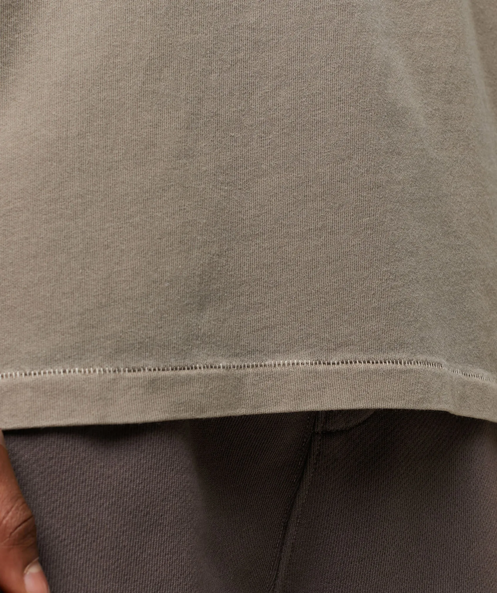 Gymshark everywear Relaxed Long Sleeve Tee - Linen Brown sold by Gymshark product image thumbnail 5