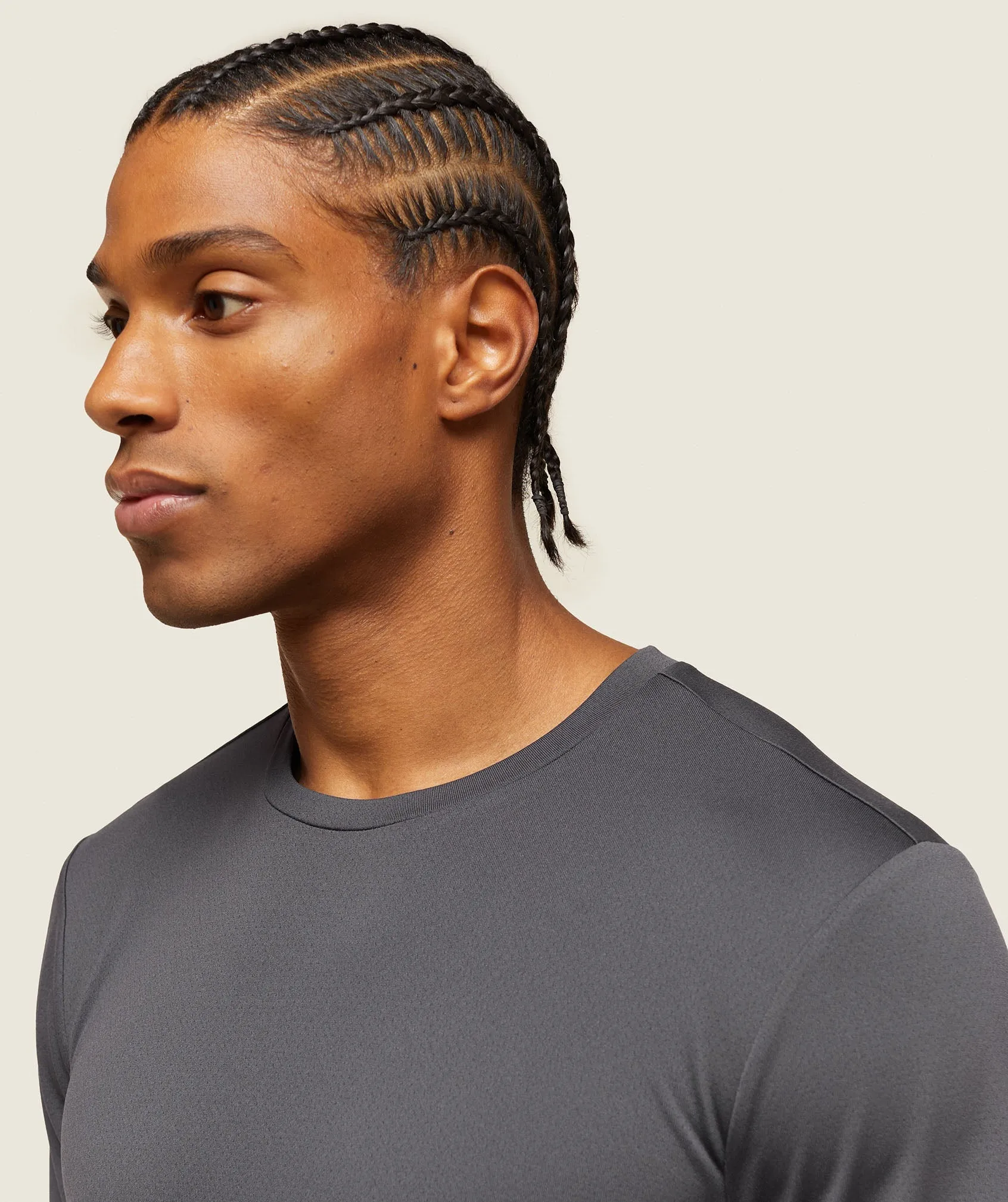 Gymshark everywear Tech Long Sleeve Tee - Onyx Grey sold by Gymshark product image thumbnail 5