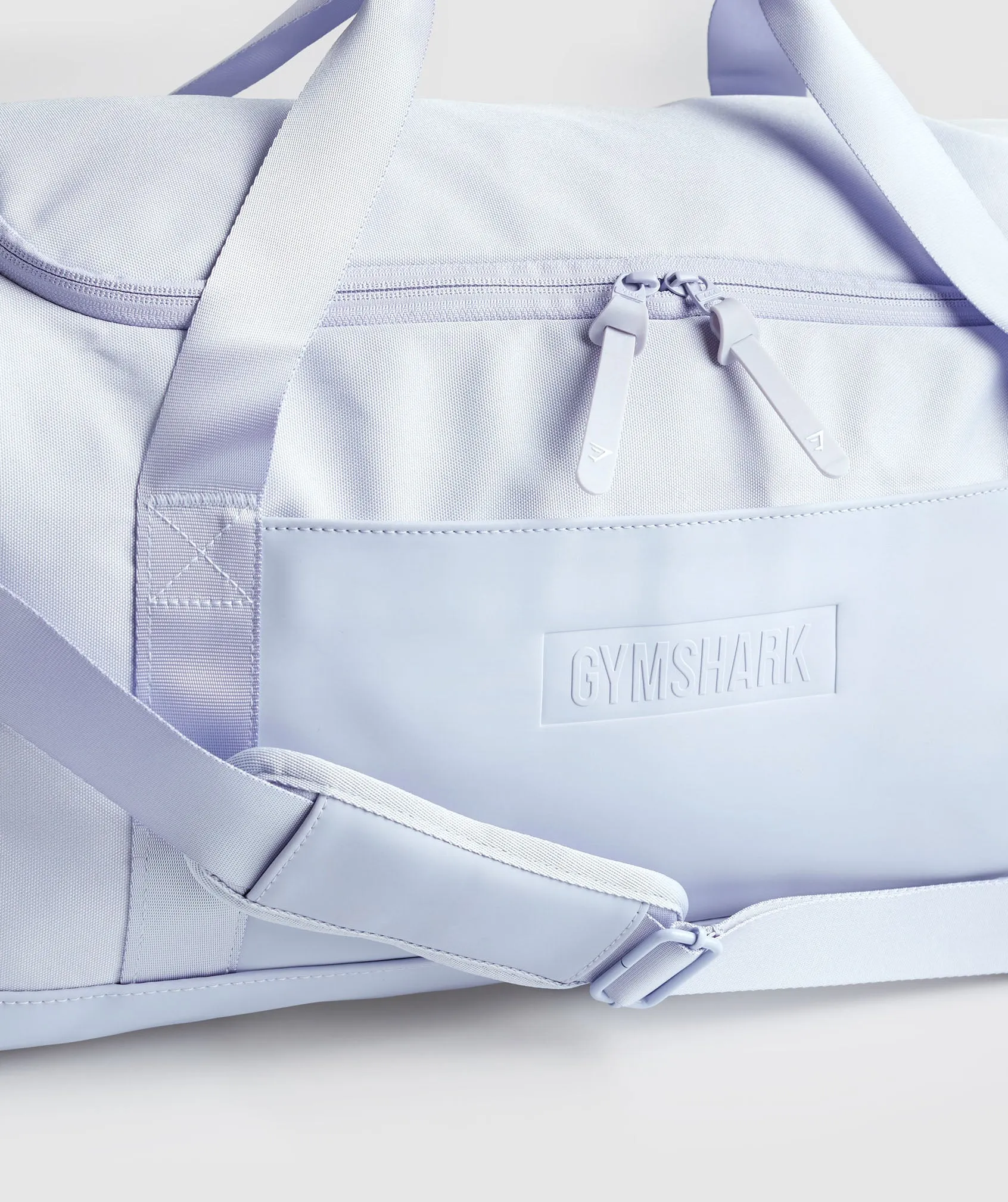 Gymshark Everyday Gym Bag Medium - Silver Lilac sold by Gymshark product image thumbnail 2