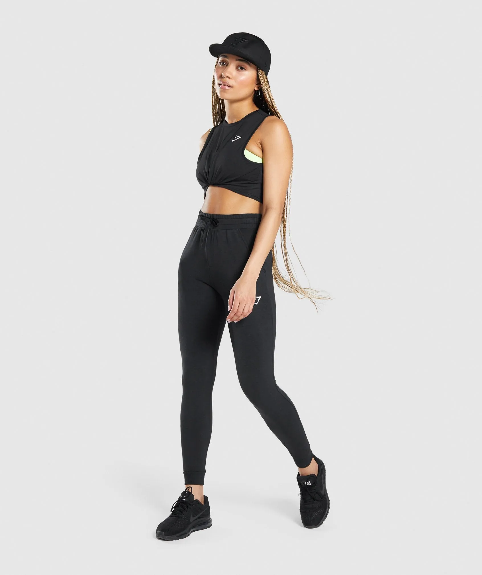 Gymshark New Era 9Fifty Snapback - Black sold by Gymshark product image thumbnail 4