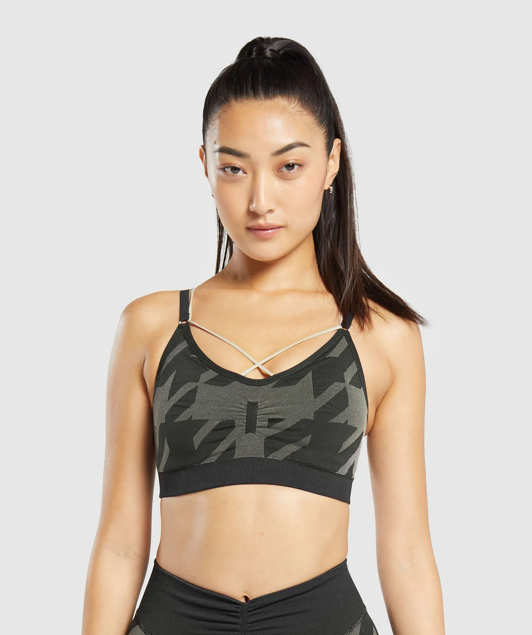 Gymshark Apex Limit Seamless Ruched Sports Bra - Black/Washed Stone Brown sold by Gymshark