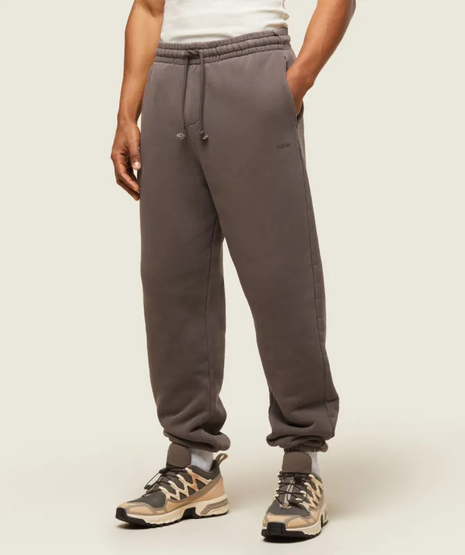 Gymshark everywear Relaxed Sweatpants - Archive Brown sold by Gymshark