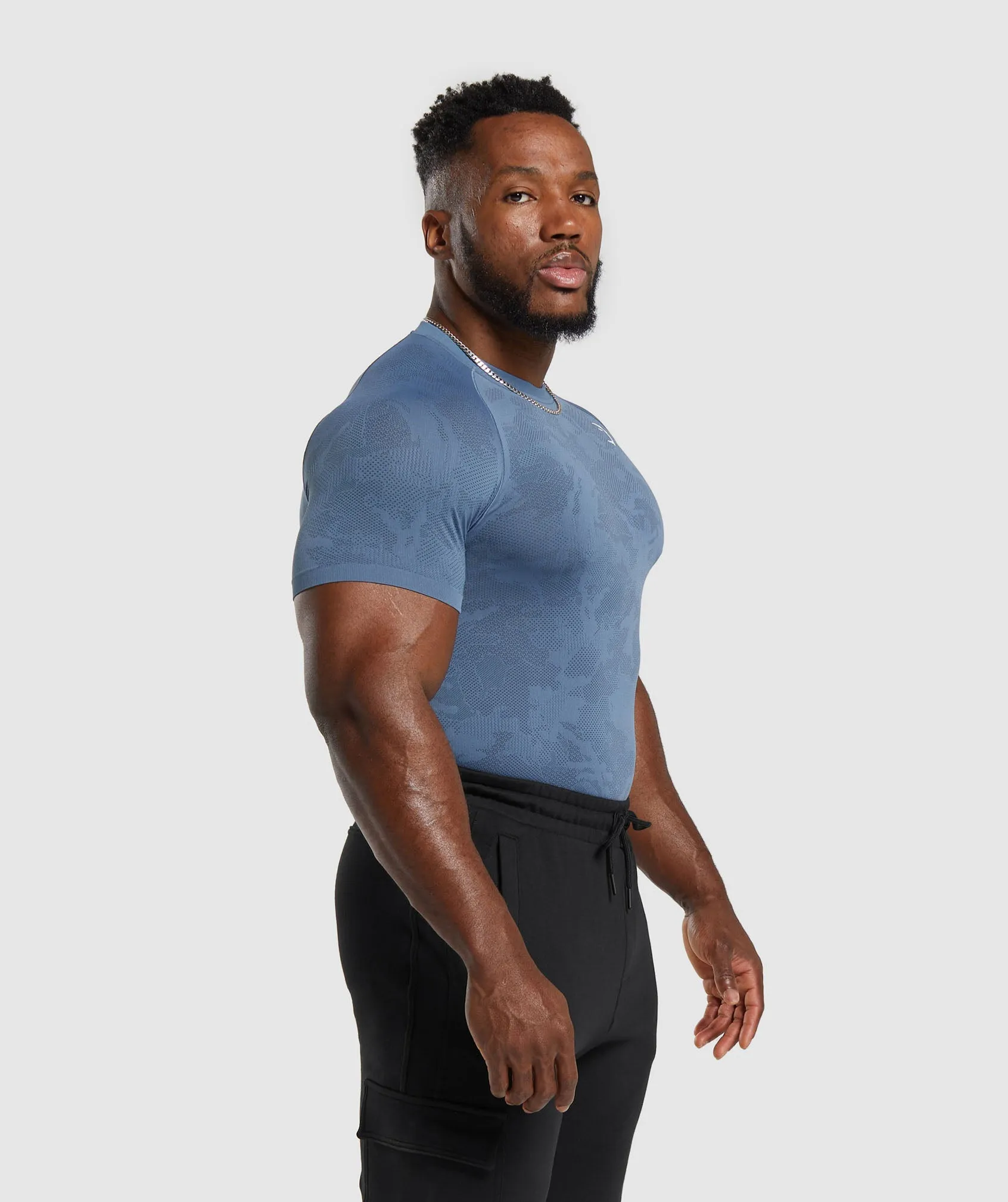 Gymshark Geo Seamless T-Shirt - Faded Blue/Titanium Blue sold by Gymshark product image thumbnail 3