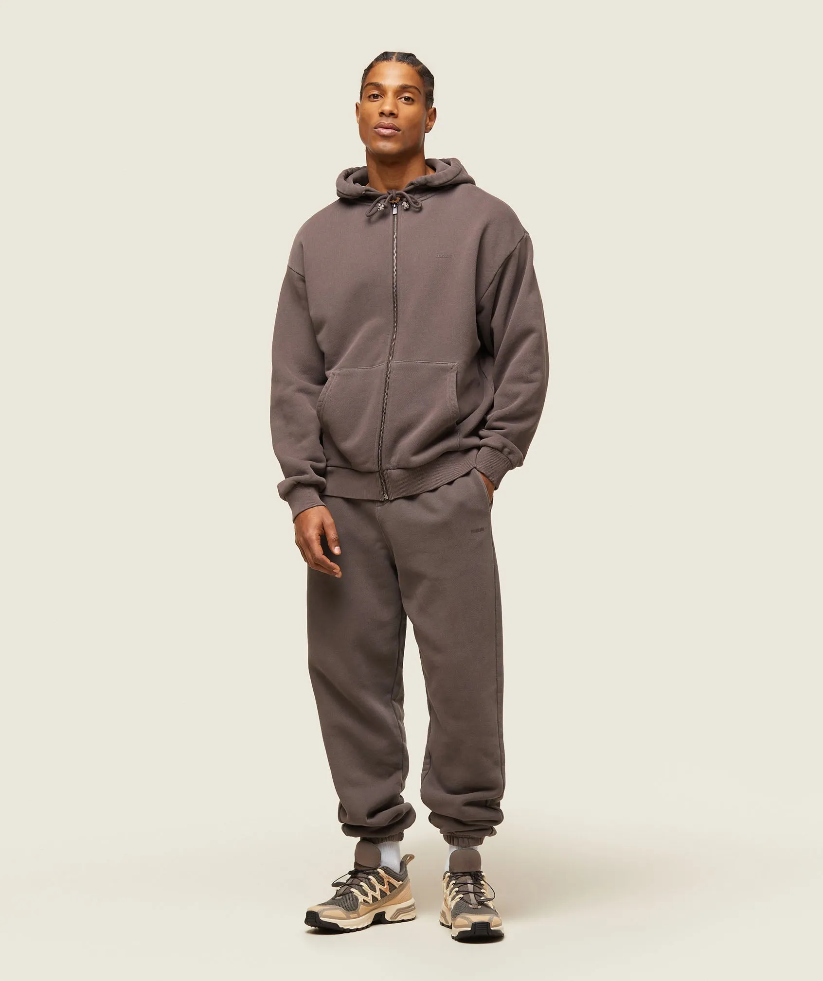 Gymshark everywear Relaxed Zip Hoodie - Archive Brown sold by Gymshark product image thumbnail 2