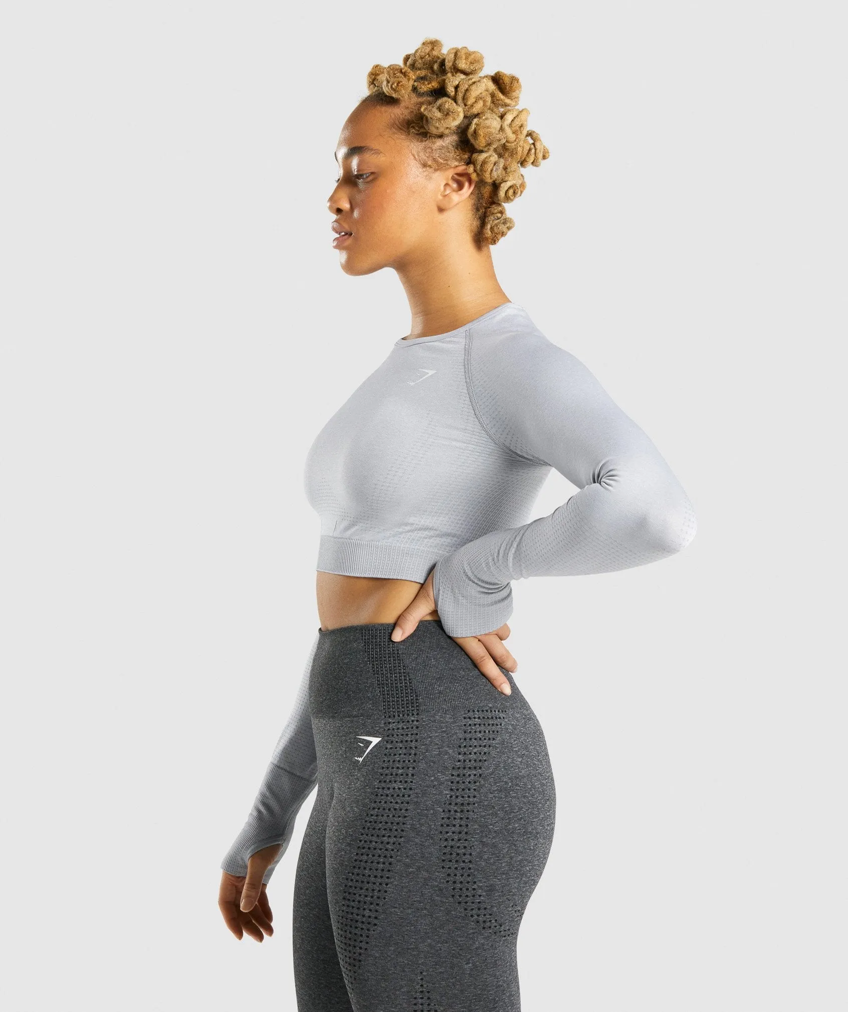 DNU - Gymshark Vital Seamless 2.0 Long Sleeve Crop Top - Light Grey Marl sold by Gymshark product image thumbnail 3