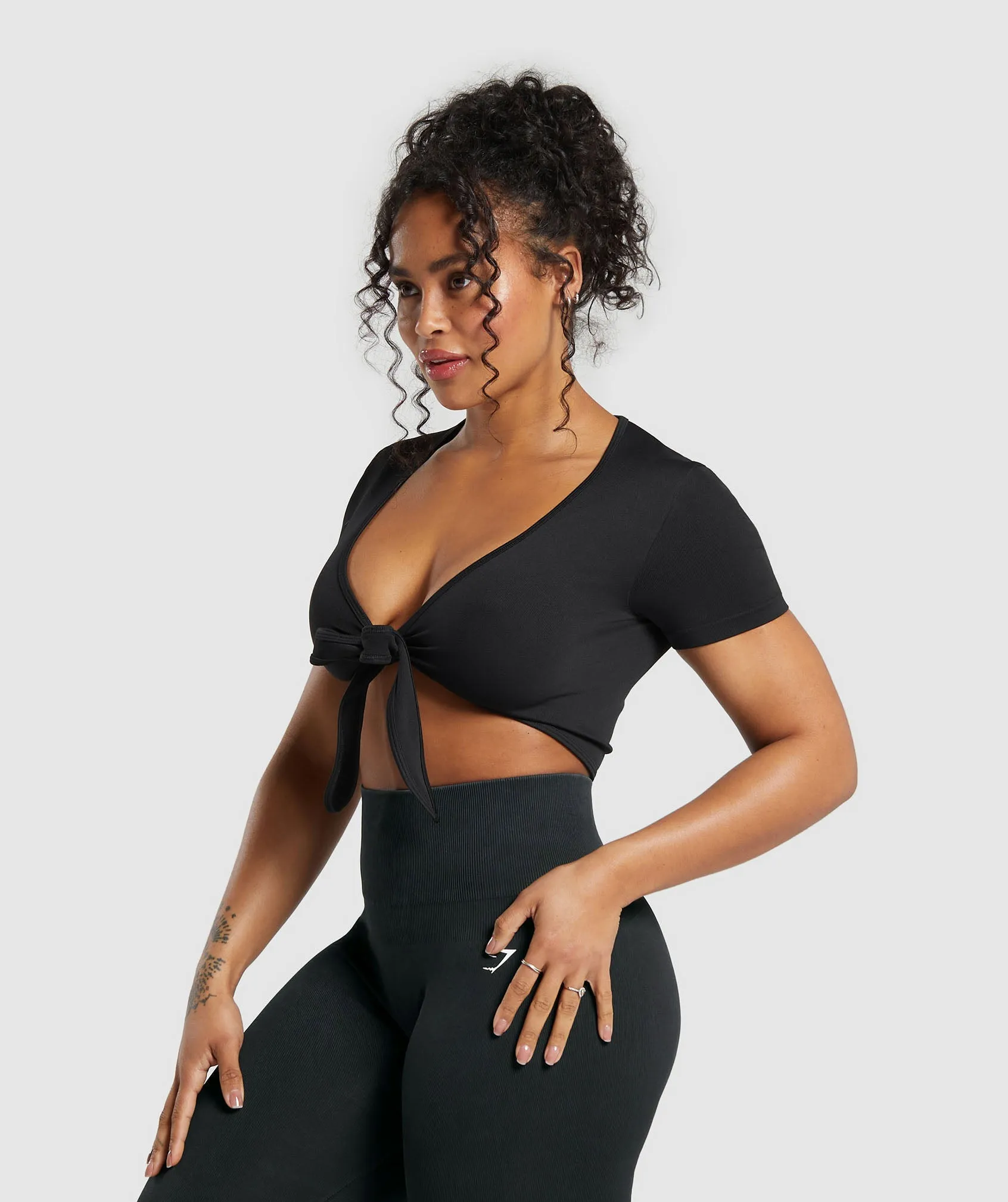 Gymshark Gains Seamless Fitted Crop Top - Black sold by Gymshark product image thumbnail 3