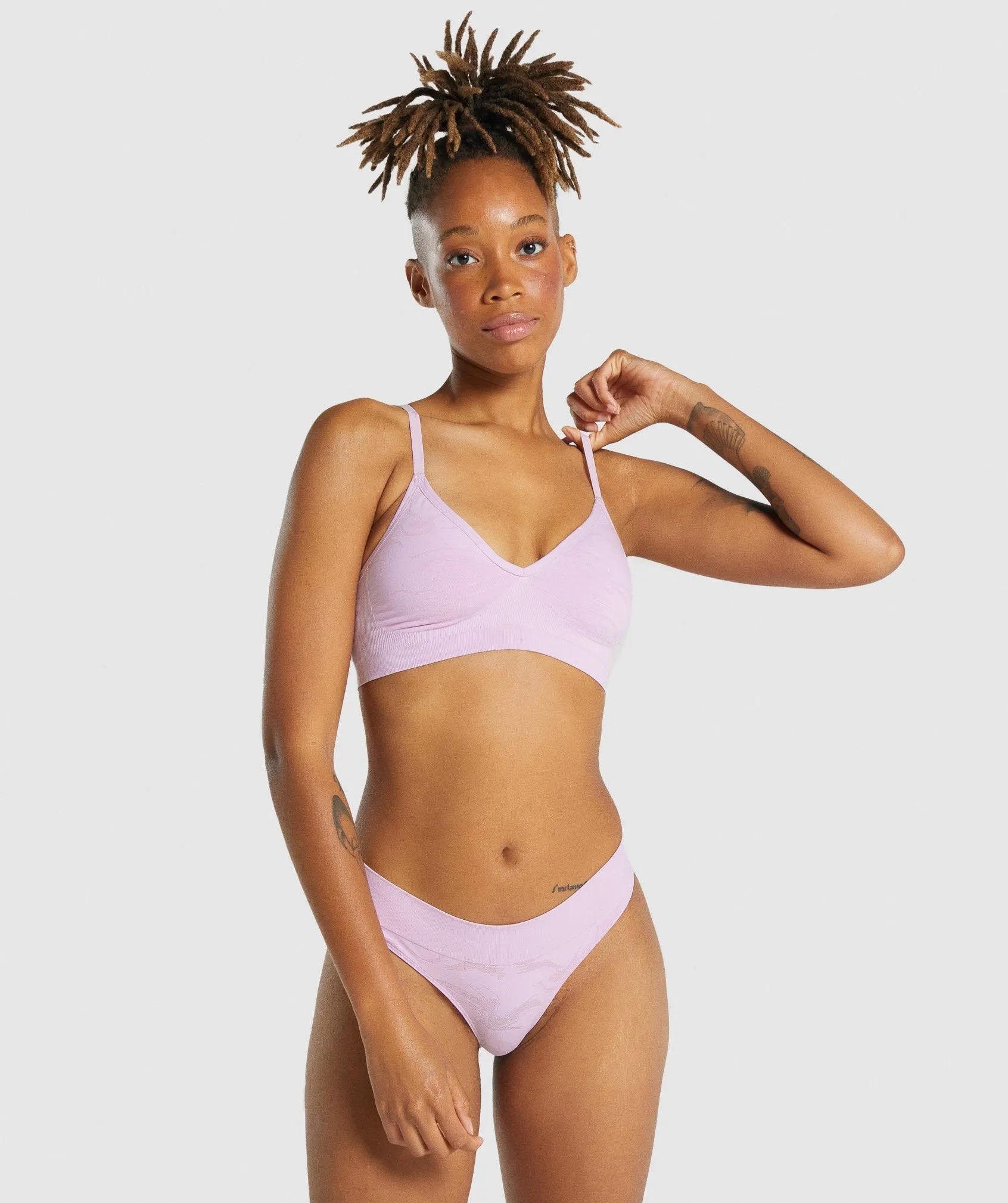 Gymshark Seamless Low Neck Bralette - Light Pink sold by Gymshark