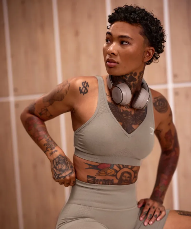 Gymshark Vital Seamless 2.0 V Neck Sports Bra - Vanilla Brown Marl sold by Gymshark
