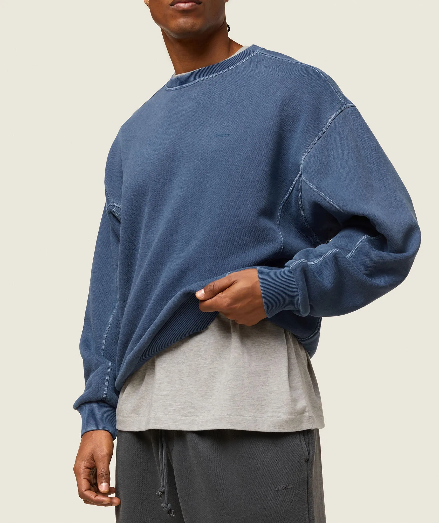 Gymshark everywear Relaxed Stitch Sweatshirt - Ash Blue sold by Gymshark product image thumbnail 4
