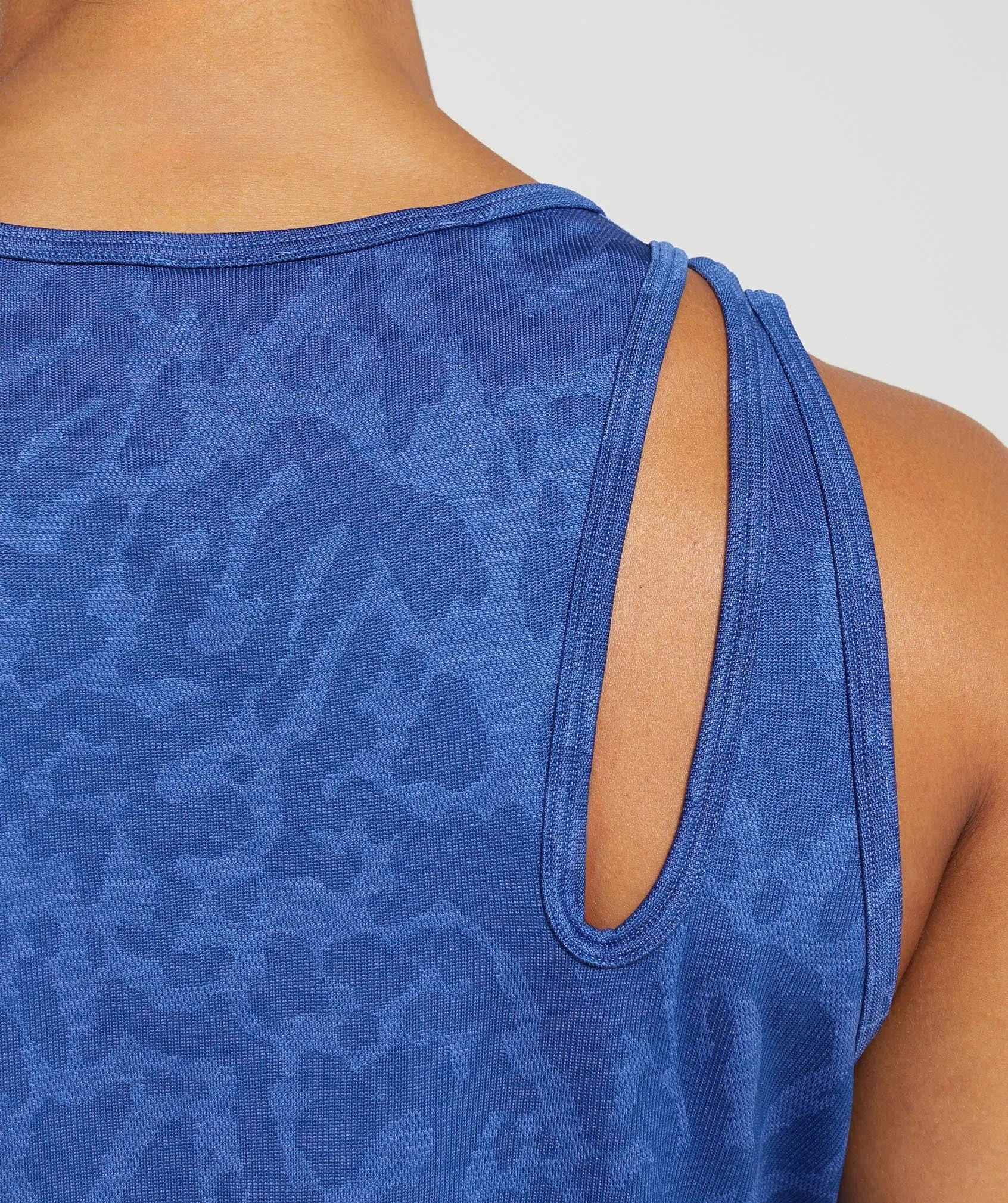 Gymshark Adapt Safari Seamless Drop Arm Lifting Tank - Wave Blue/Iris Blue sold by Gymshark product image thumbnail 5
