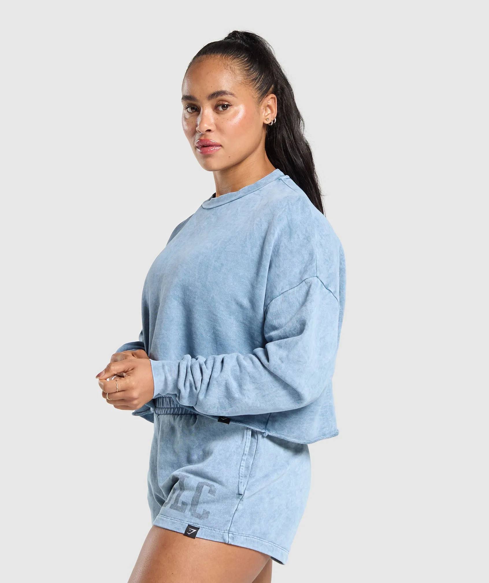 Gymshark Collegiate Shadow Washed Midi Sweatshirt - Faded Blue sold by Gymshark product image thumbnail 3