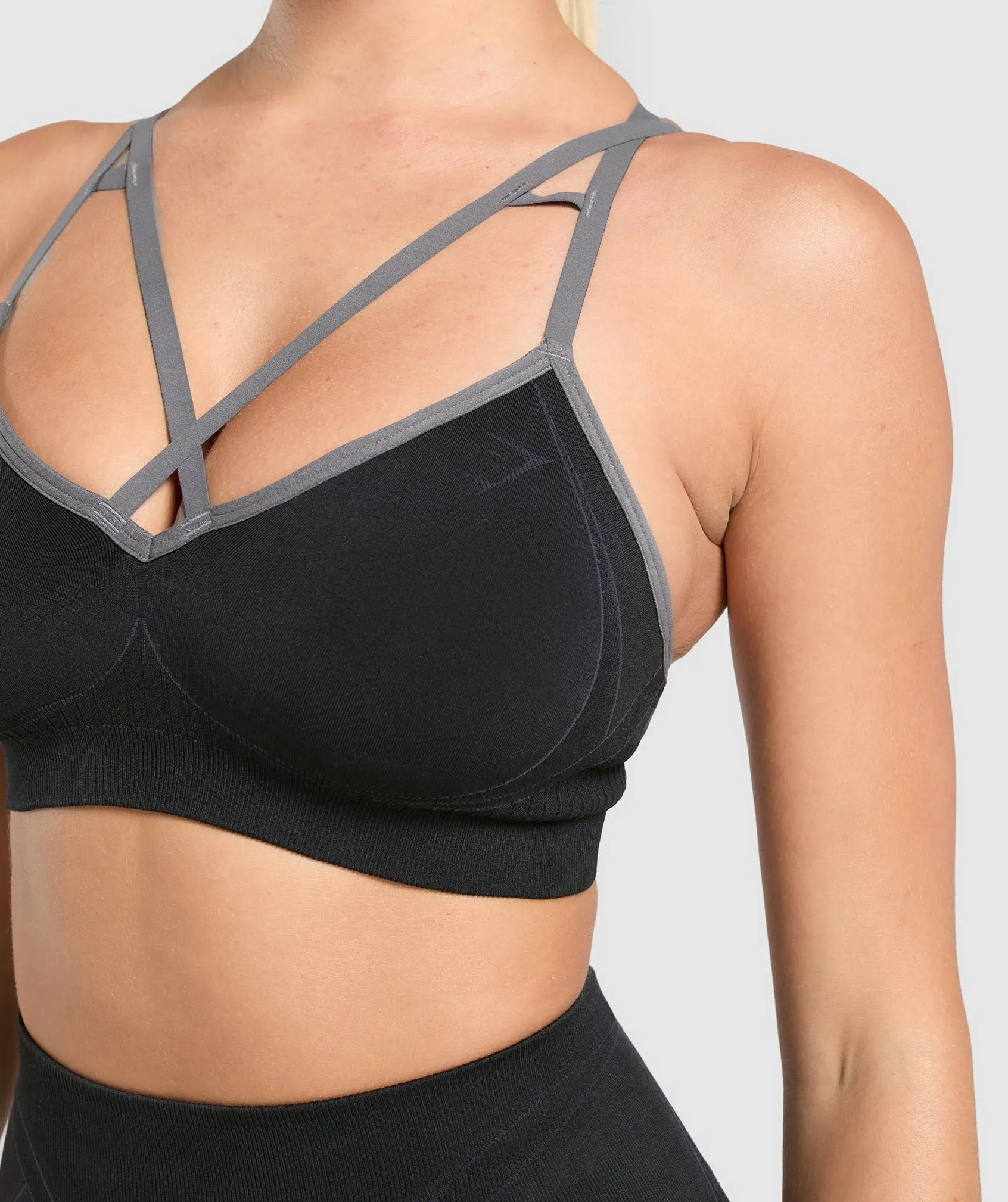 Gymshark Apex Contrast Sports Bra - Black/Brushed Grey sold by Gymshark product image thumbnail 5
