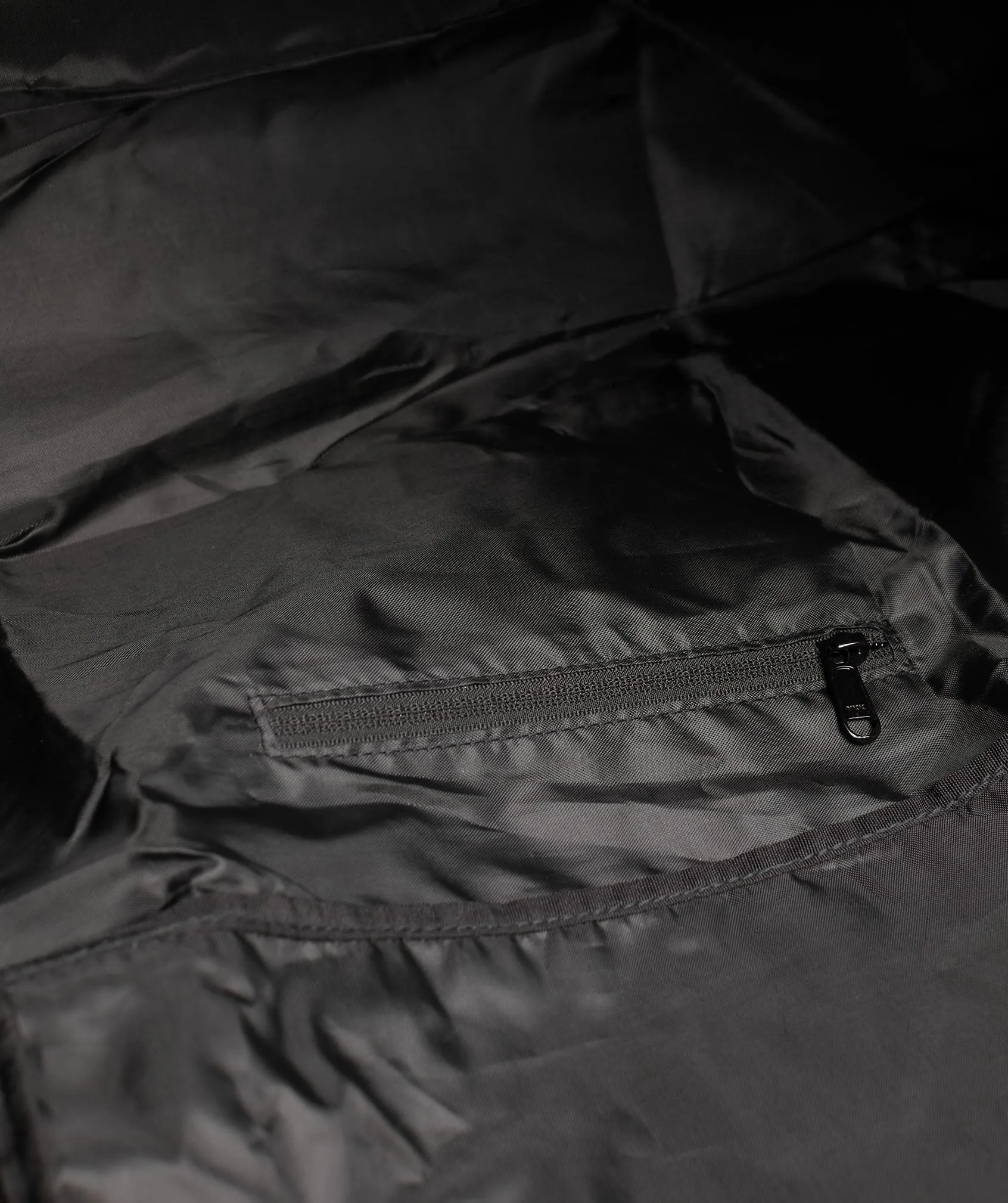 Gymshark Active Holdall Medium - Black sold by Gymshark product image thumbnail 5