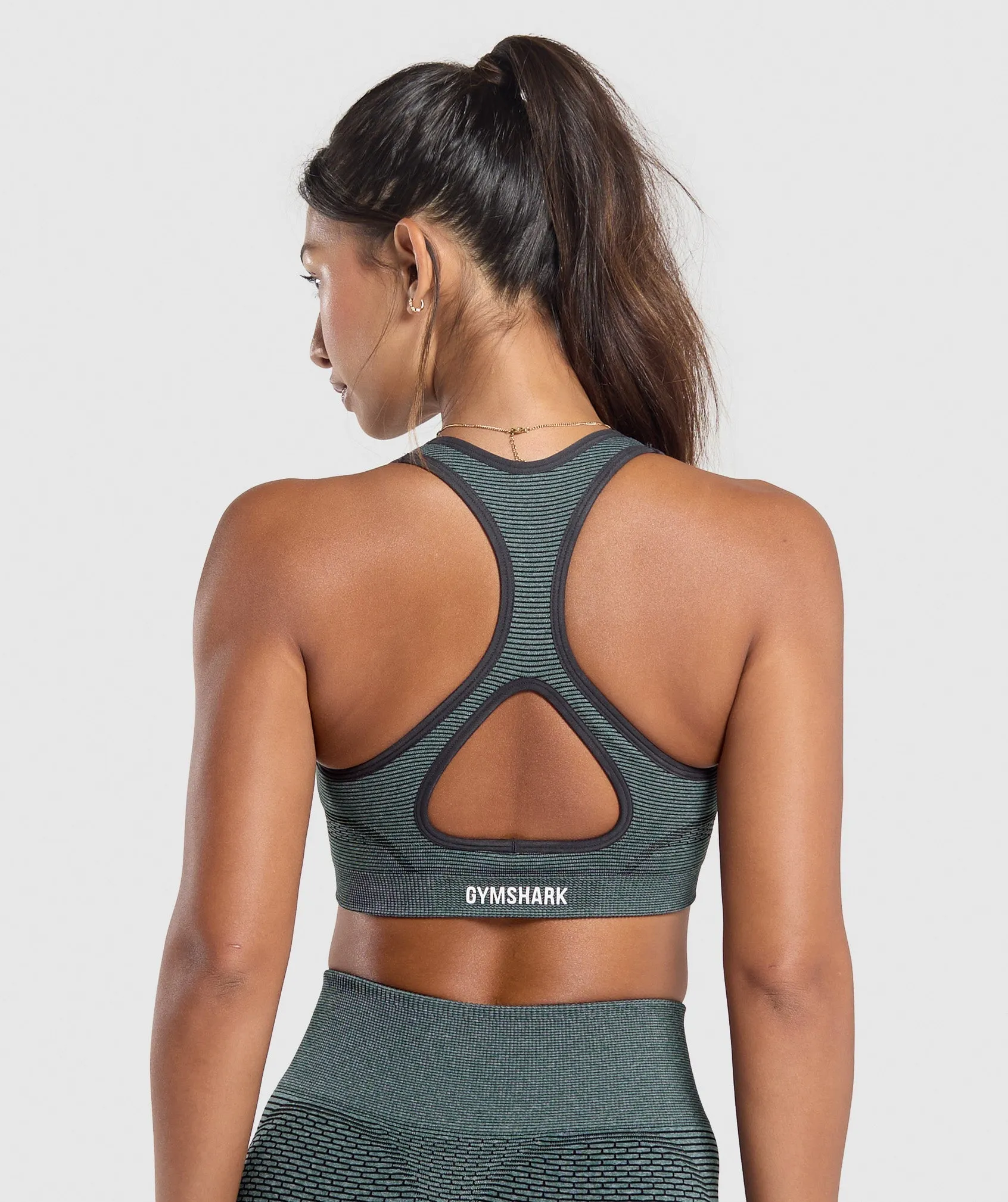 Gymshark Sport Seamless Sports Bra - Victory Green/Discipline Green sold by Gymshark