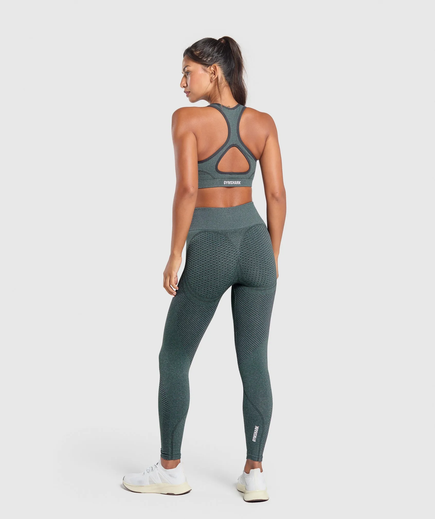 Gymshark Sport Seamless Sports Bra - Victory Green/Discipline Green sold by Gymshark product image thumbnail 4