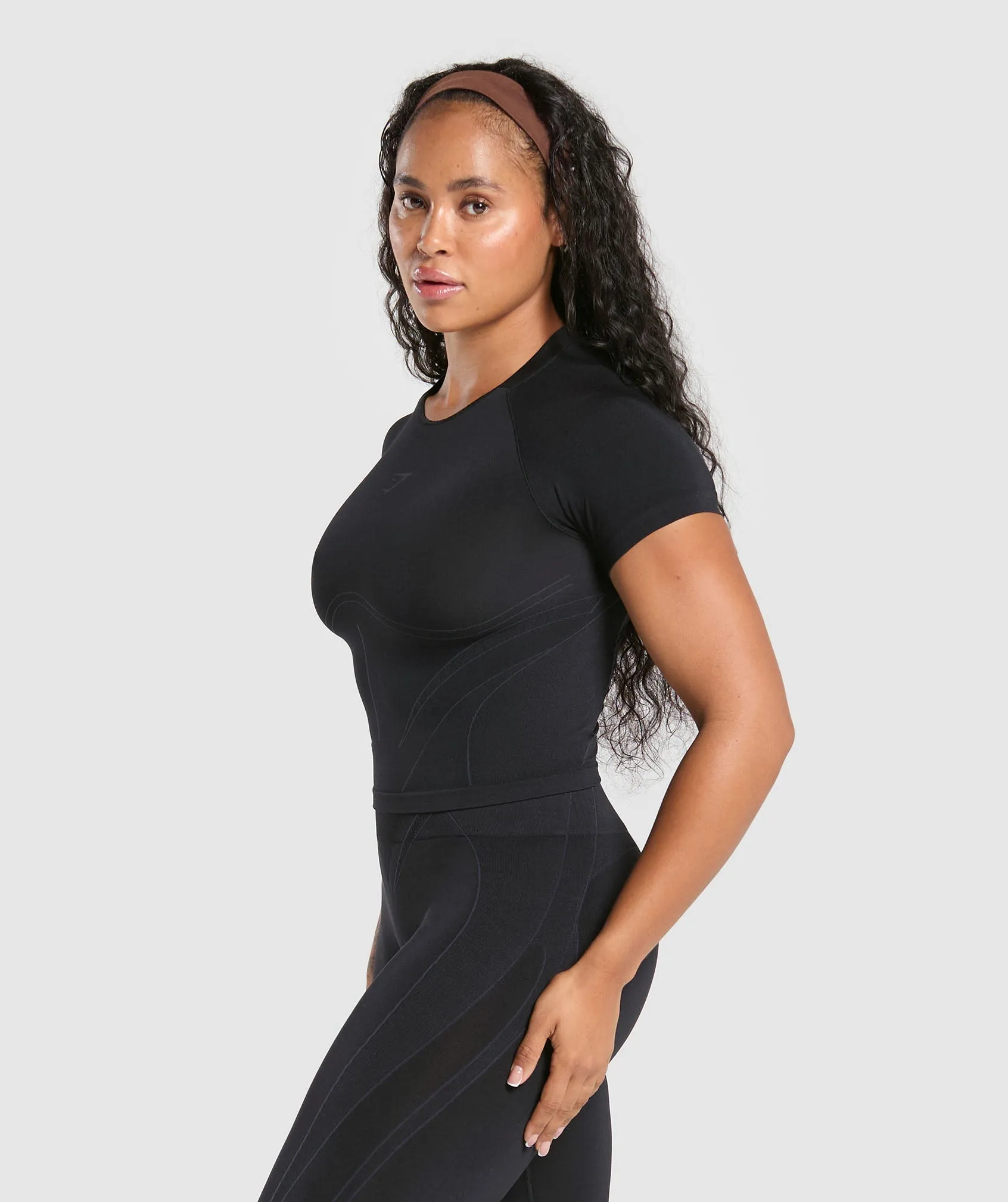 Gymshark Apex Contrast T-Shirt - Black/Brushed Grey sold by Gymshark product image thumbnail 3