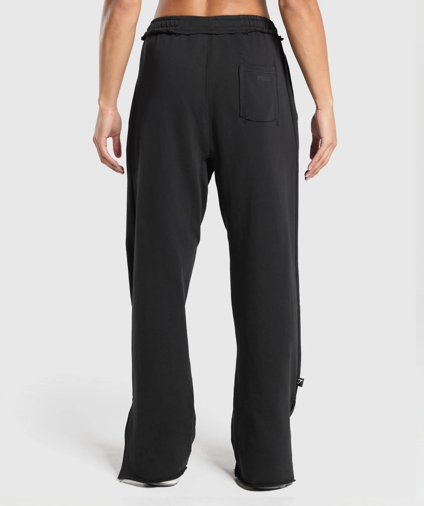 Gymshark Superset Oversized Joggers - Black sold by Gymshark product image thumbnail 3