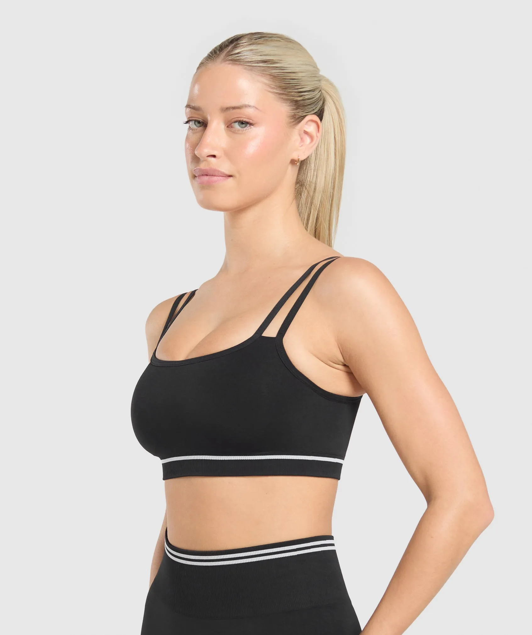 Gymshark Contrast Seamless Sports Bra - Black sold by Gymshark product image thumbnail 3