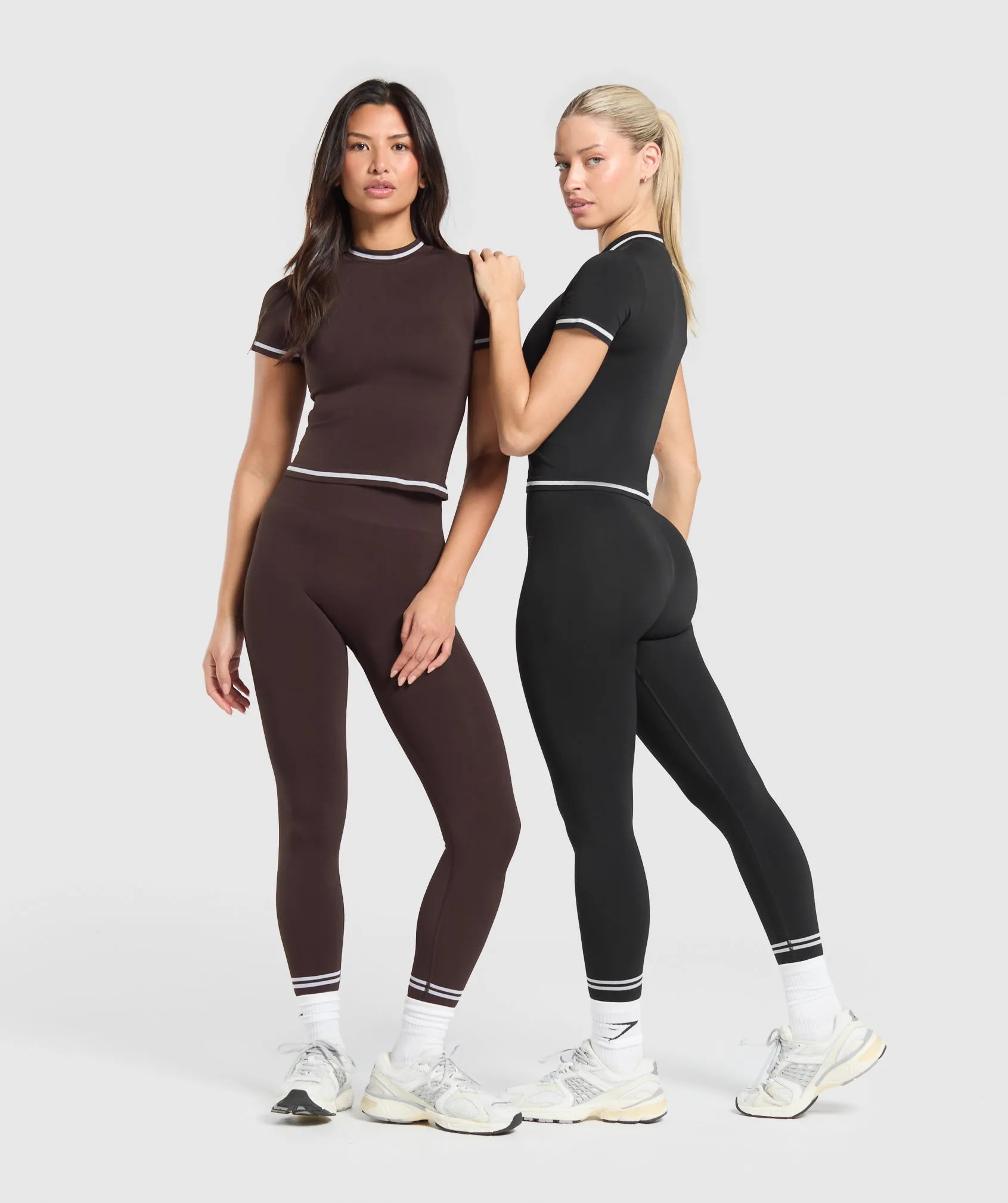 Gymshark Contrast Seamless Midi Tee - Black sold by Gymshark product image thumbnail 4