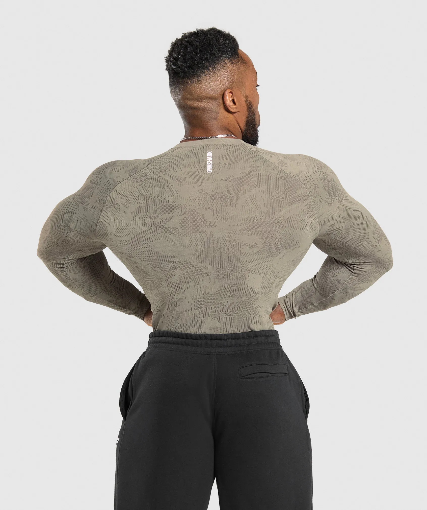Gymshark Geo Seamless Long Sleeve T-Shirt - Linen Brown/Camo Brown sold by Gymshark product image thumbnail 3