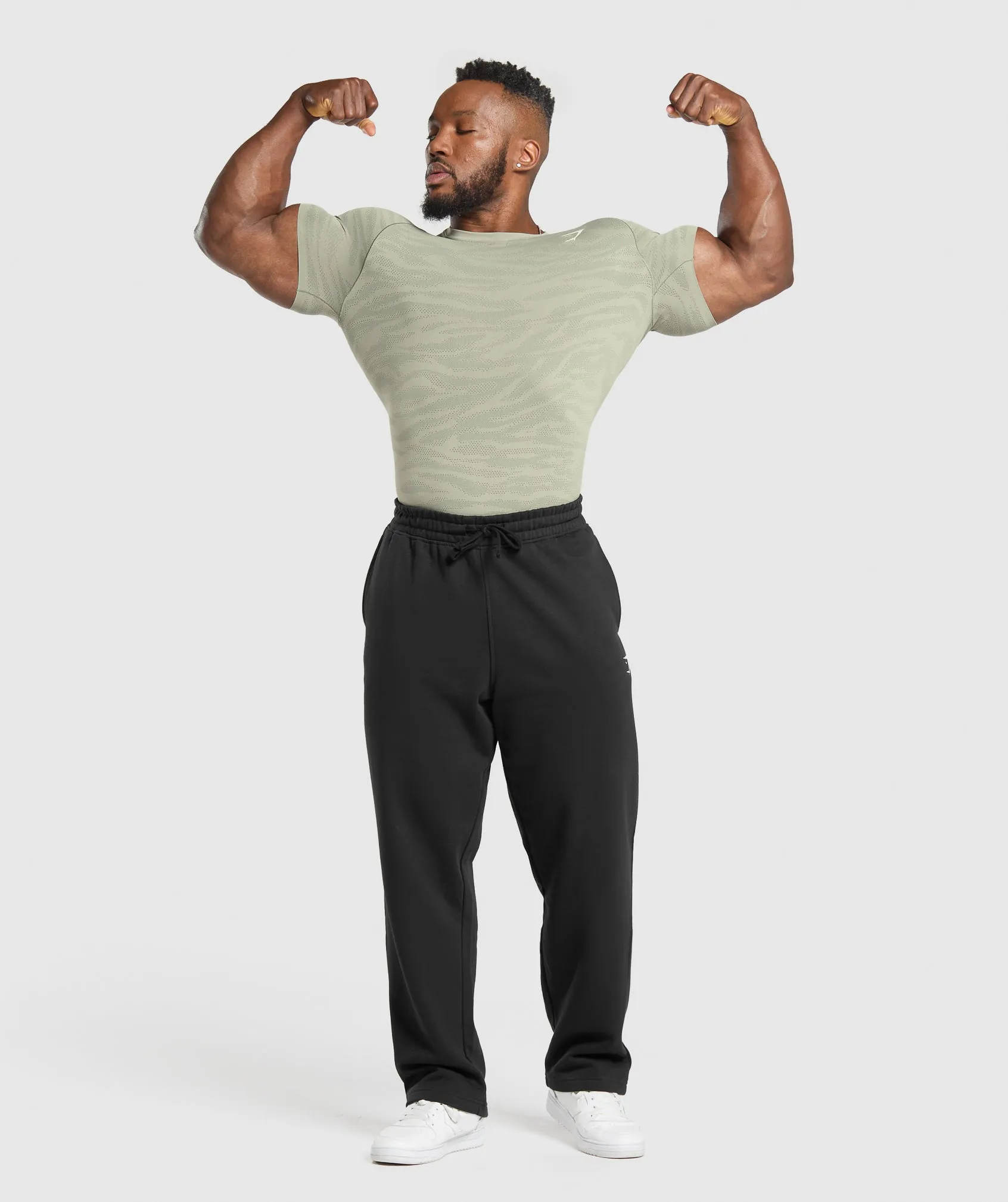 Gymshark Geo Animal Seamless T-Shirt - Chalk Green/Unit Green sold by Gymshark product image thumbnail 4