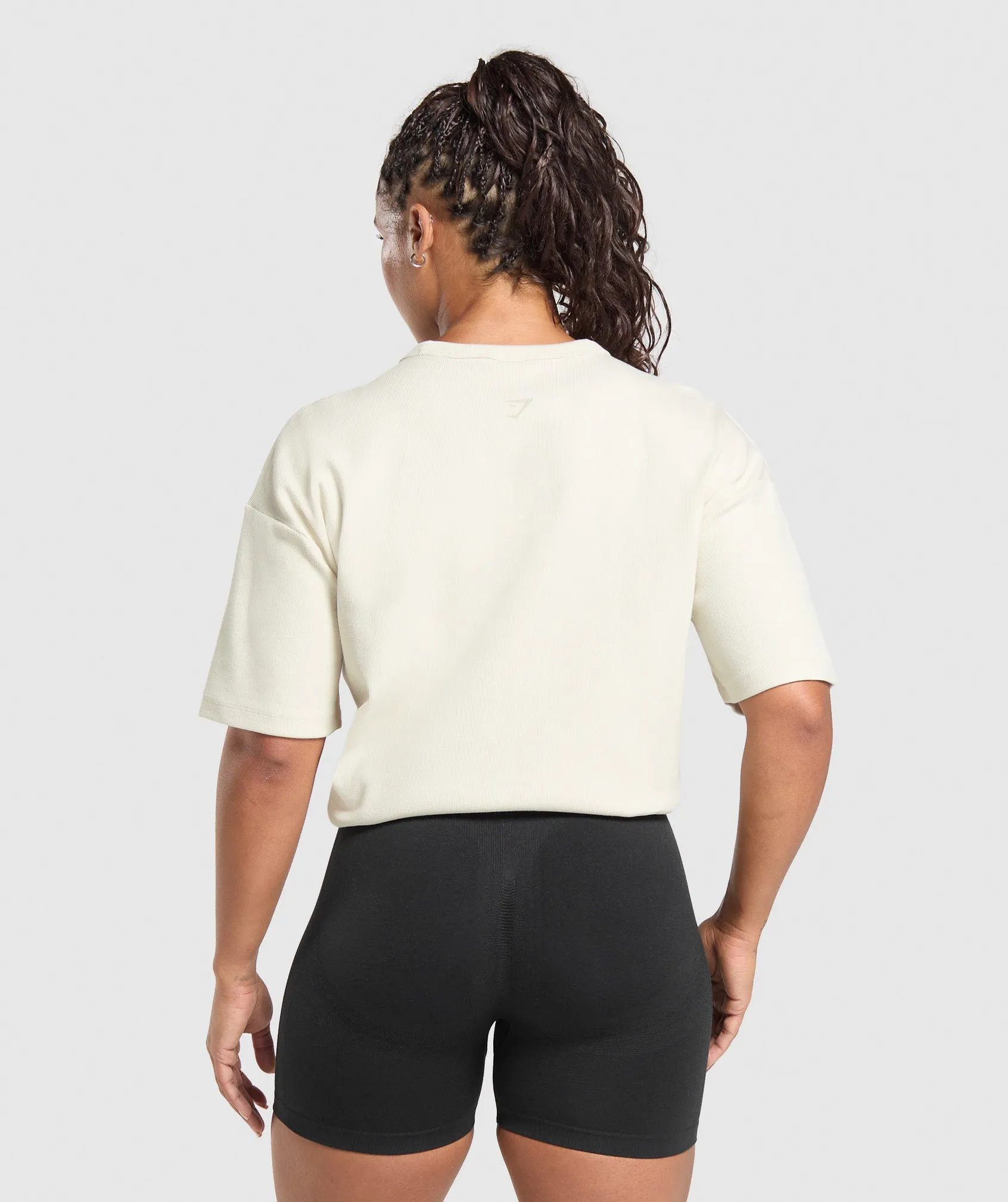 Gymshark Gymshark Lifting Oversized Pump Cover - Oat White sold by Gymshark product image thumbnail 4