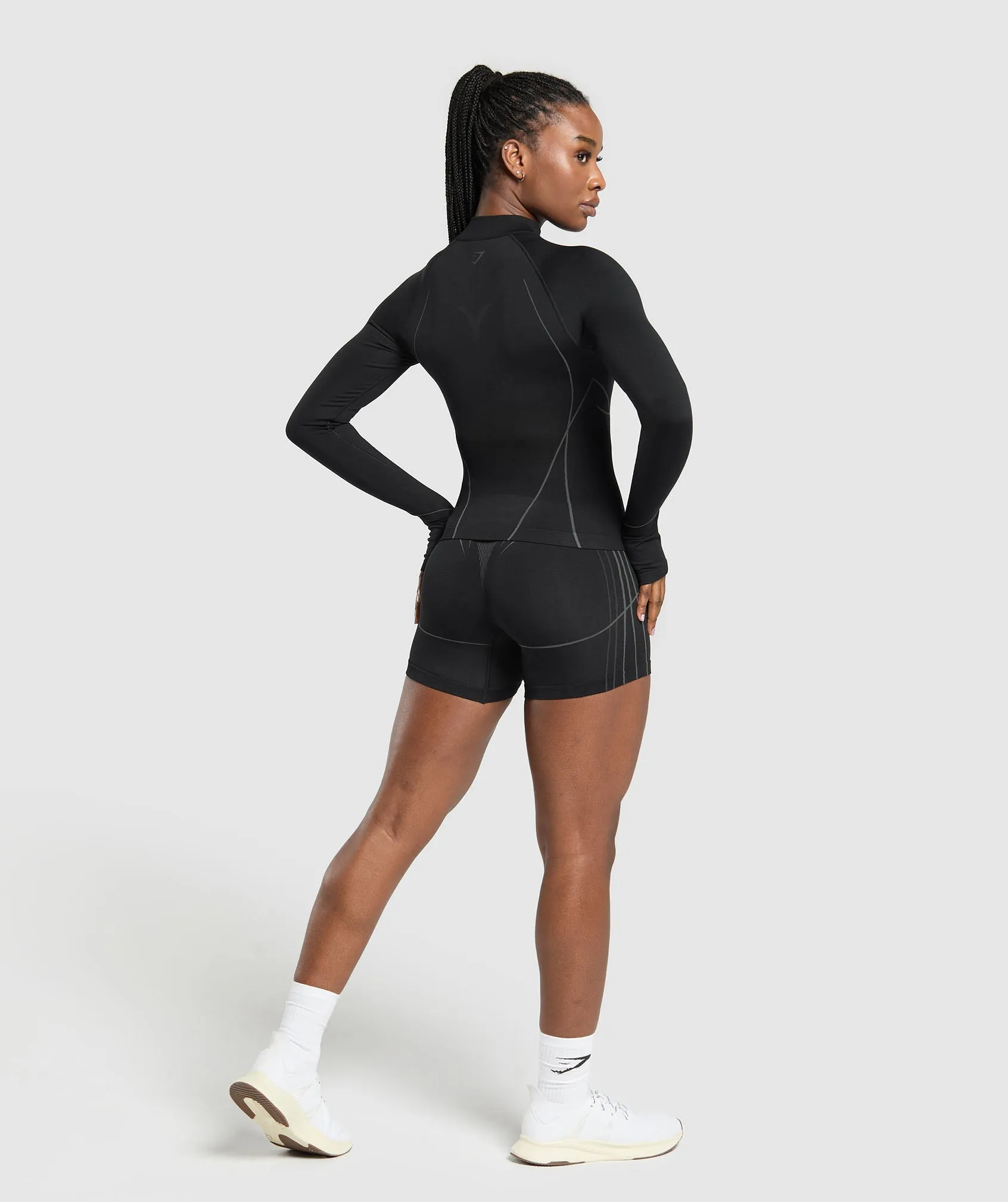 Gymshark Apex Seamless 1/4 Zip Pullover - Black/Graphite Grey sold by Gymshark product image thumbnail 4