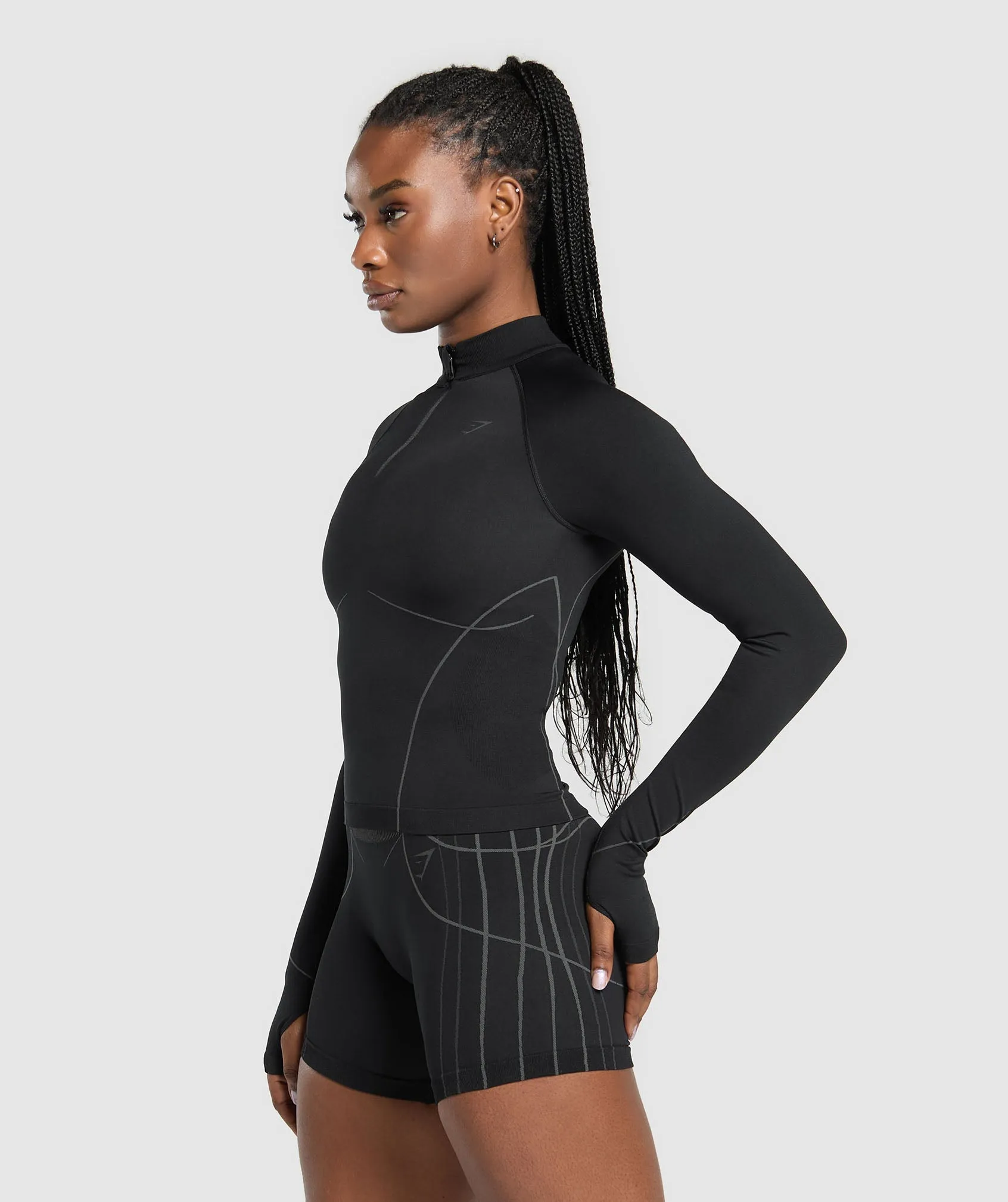 Gymshark Apex Seamless 1/4 Zip Pullover - Black/Graphite Grey sold by Gymshark product image thumbnail 3