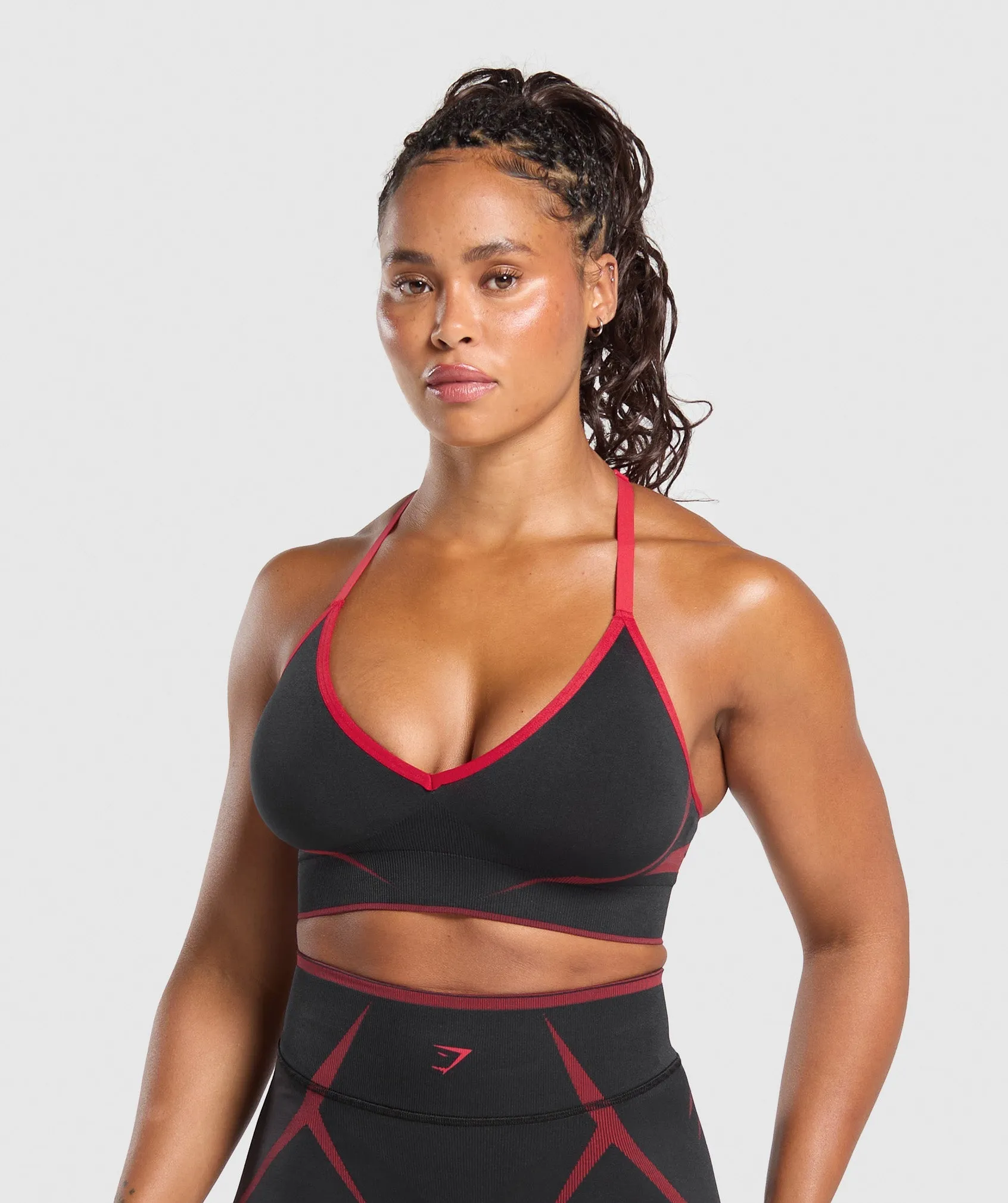 Gymshark Apex Lift Seamless Sports Bra - Black/Carmine Red sold by Gymshark