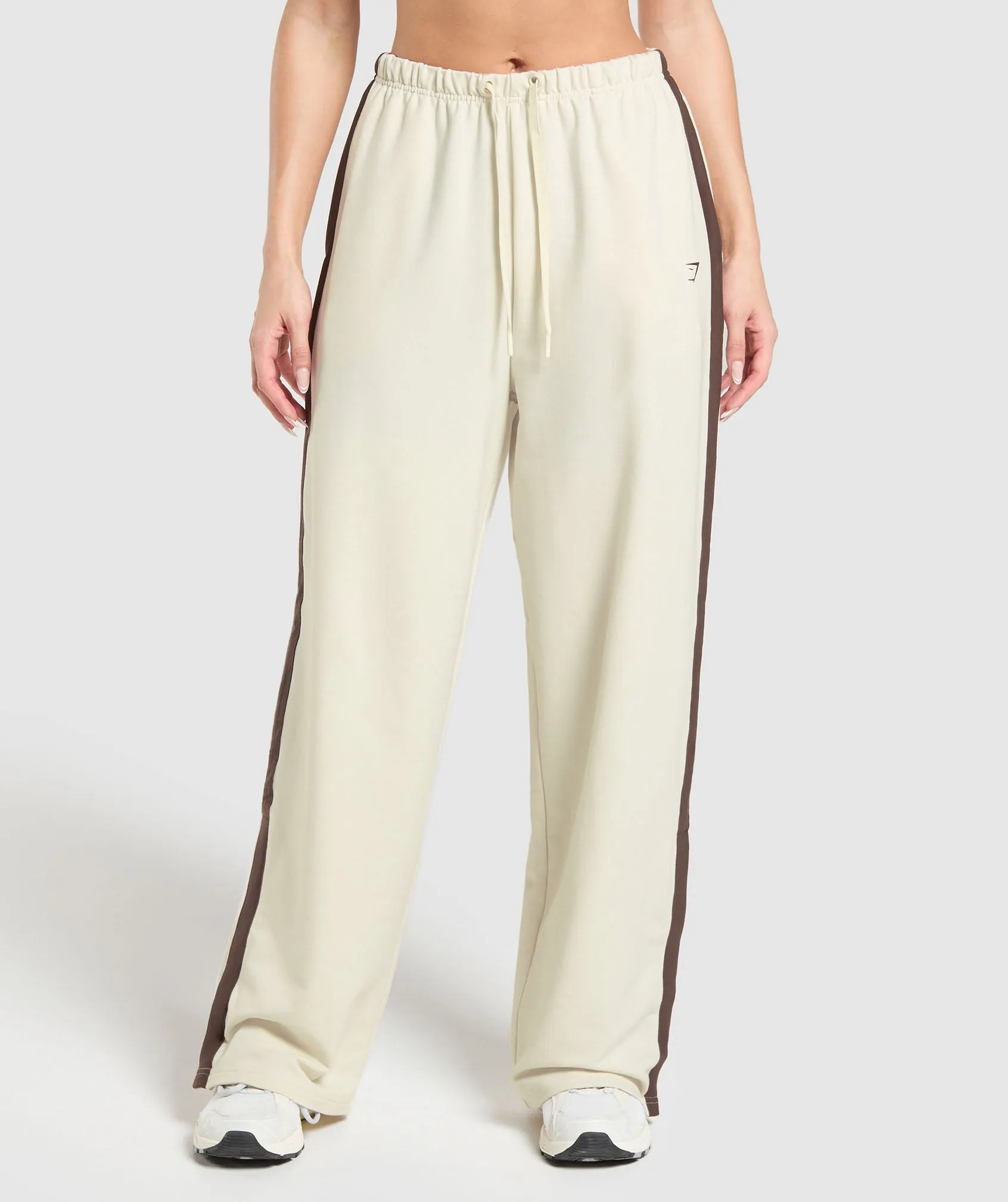 Gymshark Retro Stripe Snap Pant - Oat White/Archive Brown sold by Gymshark product image thumbnail 2