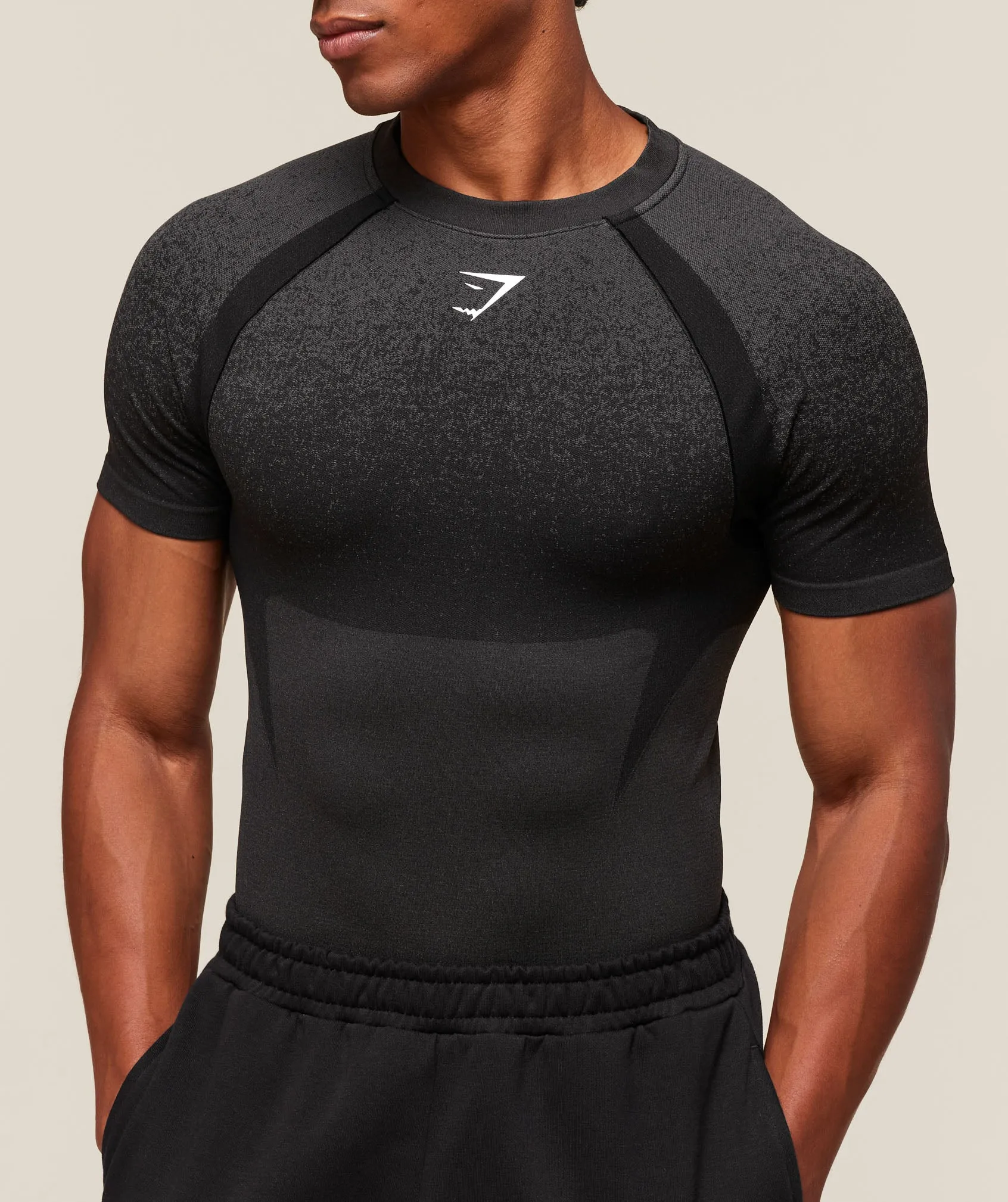 Gymshark Shadow Seamless T Shirt - Black sold by Gymshark product image thumbnail 4