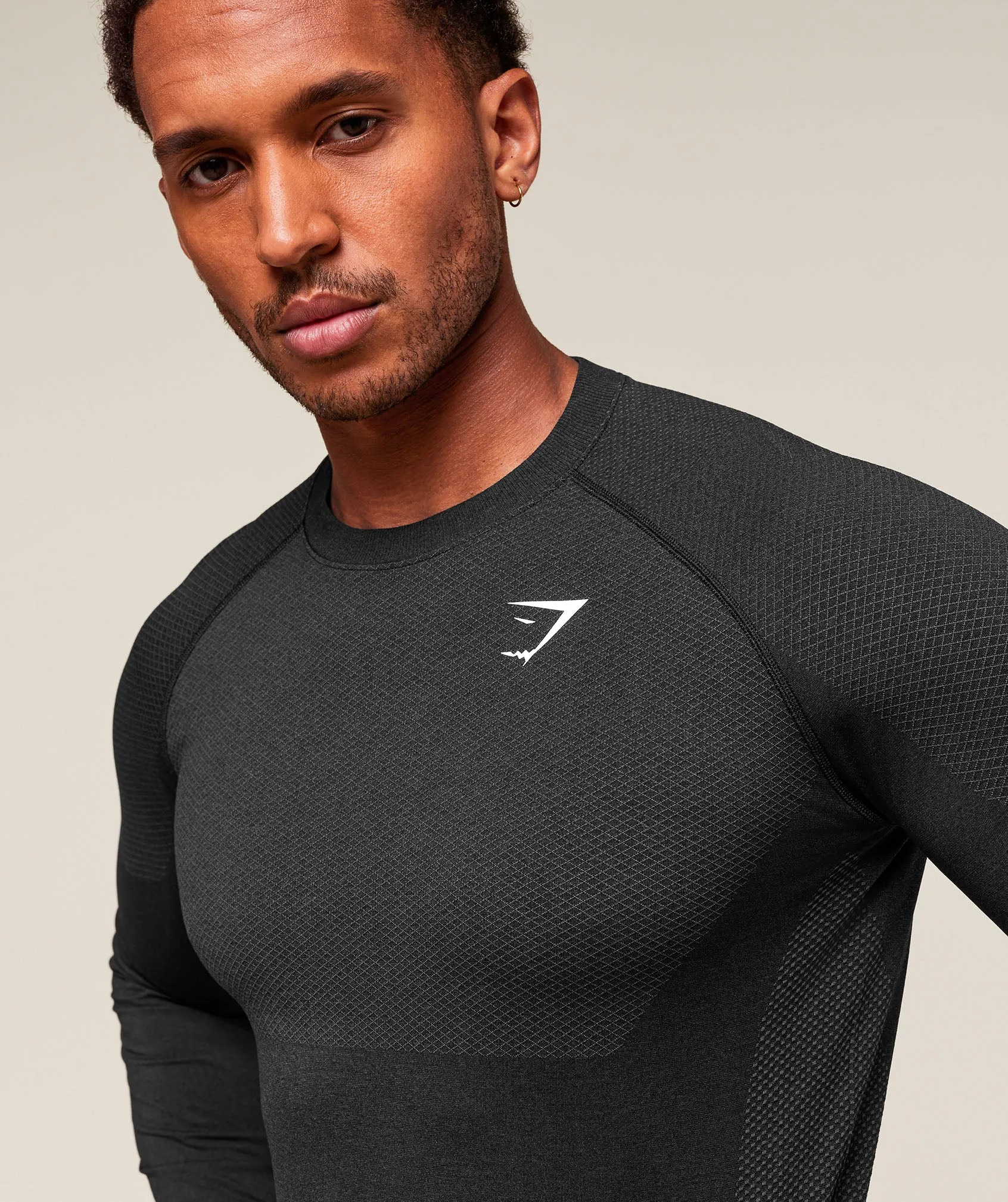 Gymshark Vital Long Sleeve T-Shirt - Black/Silhouette Grey sold by Gymshark product image thumbnail 4