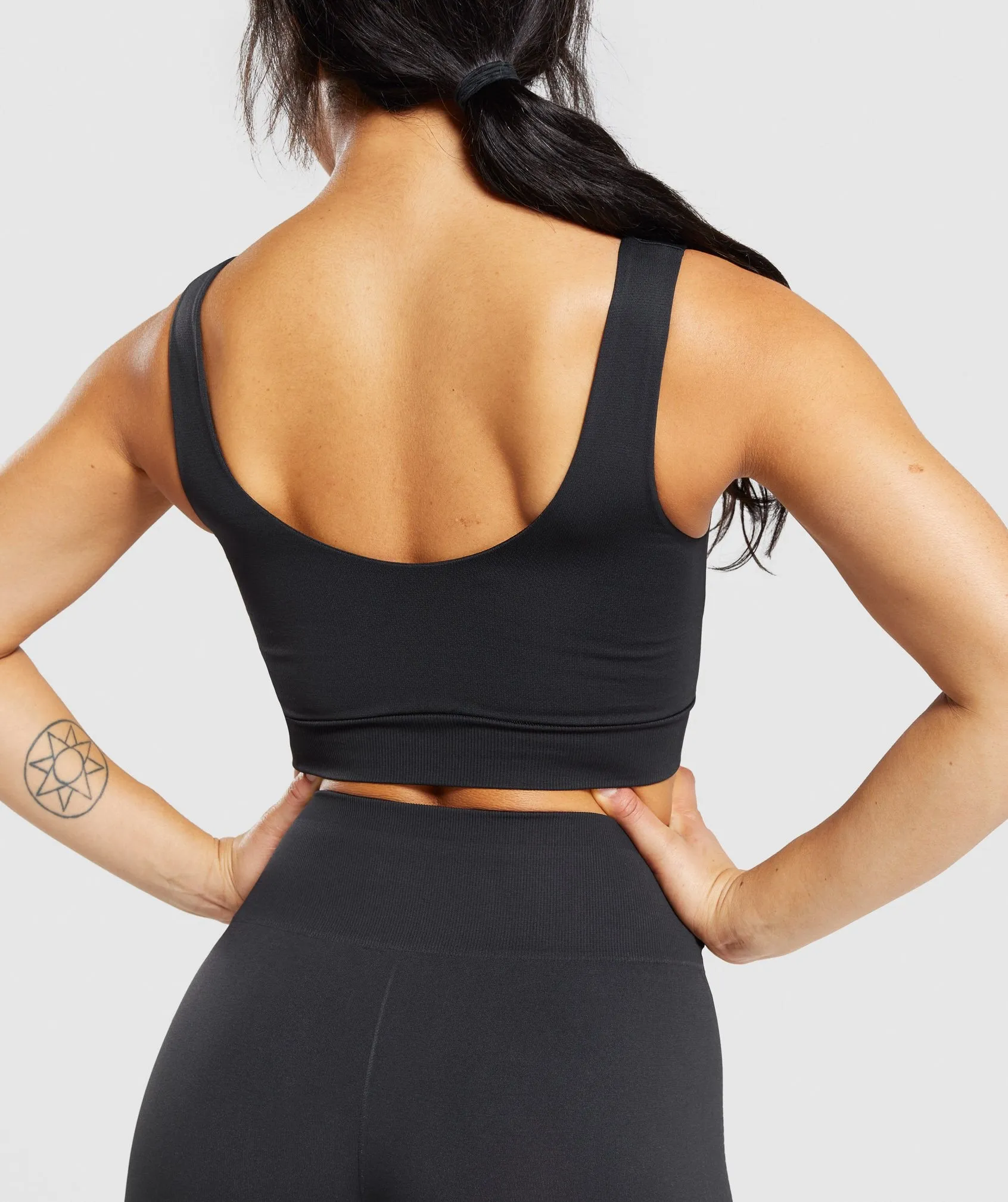 Gymshark Breeze Lightweight Seamless Sports Bra - Black sold by Gymshark product image thumbnail 5