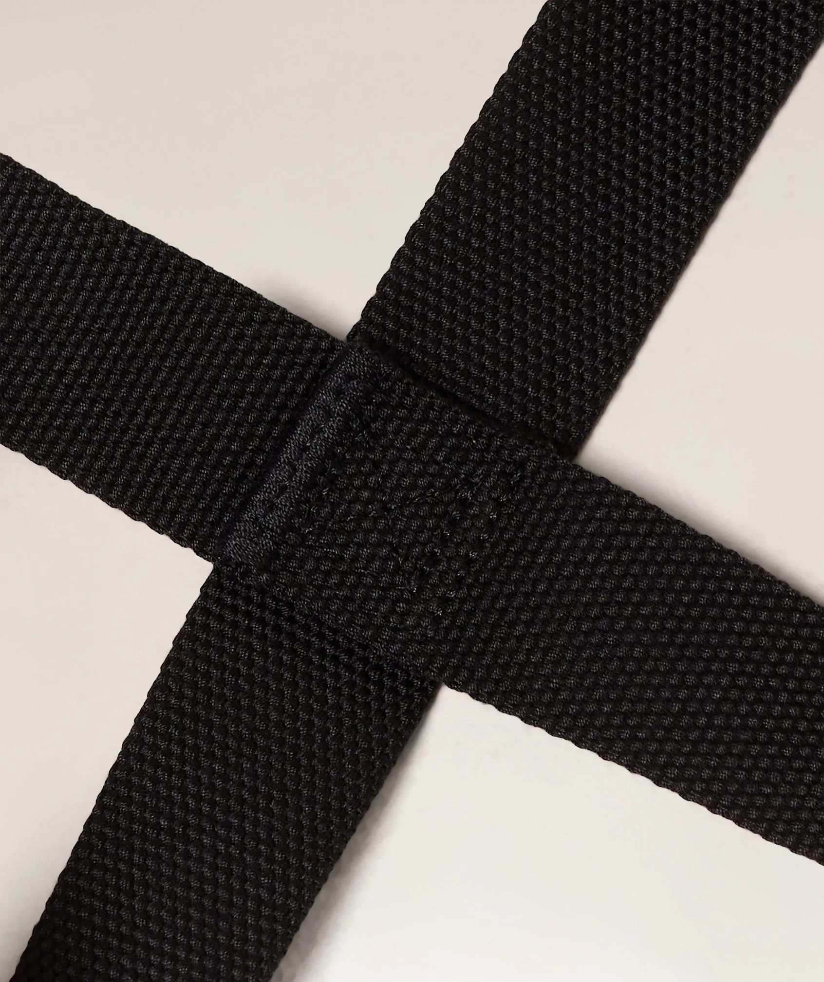 Gymshark Figure 8 Lifting Straps - Black sold by Gymshark product image thumbnail 3