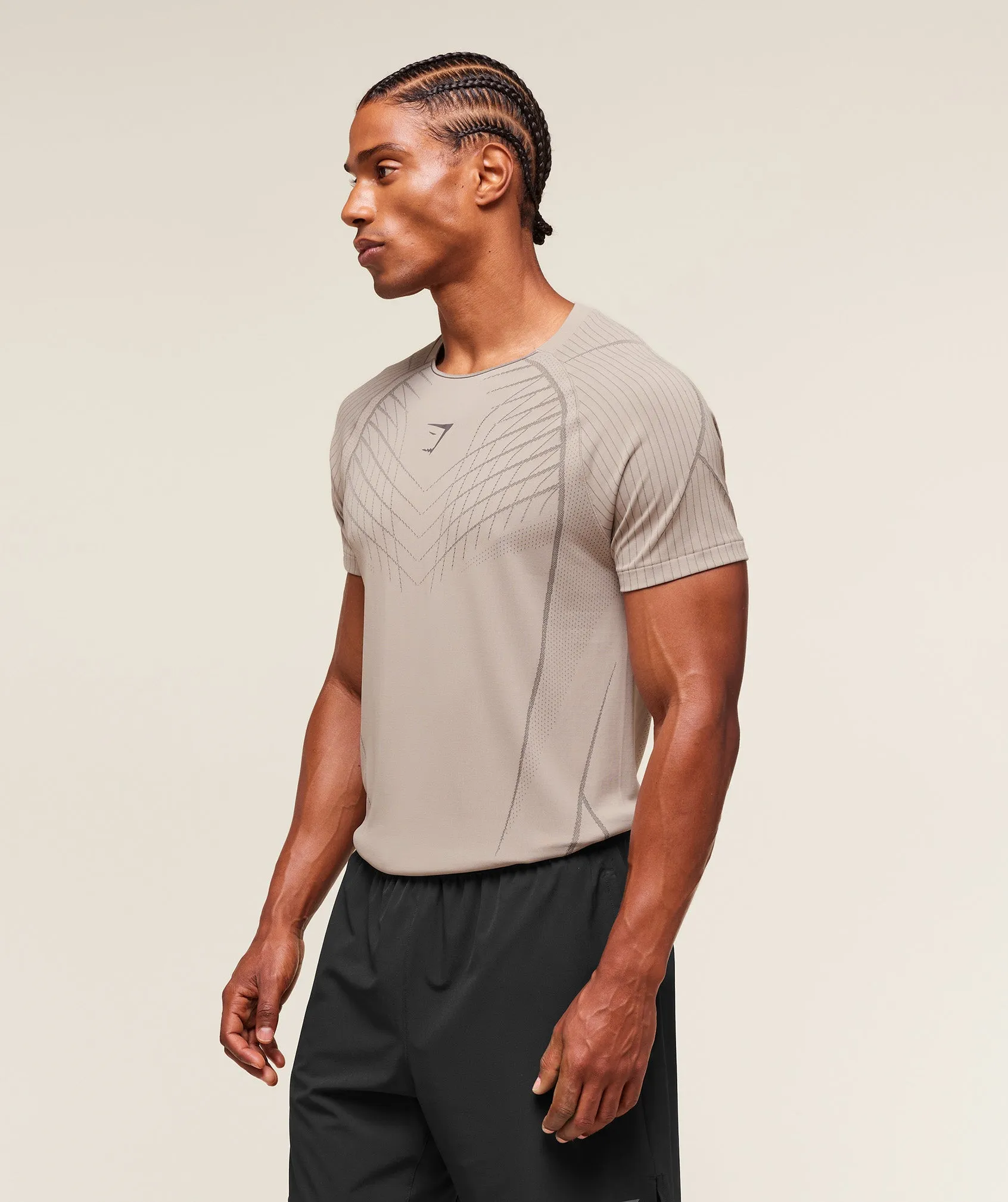 Gymshark Apex Seamless T-Shirt - Mushroom Grey/Pitch Grey sold by Gymshark product image thumbnail 4