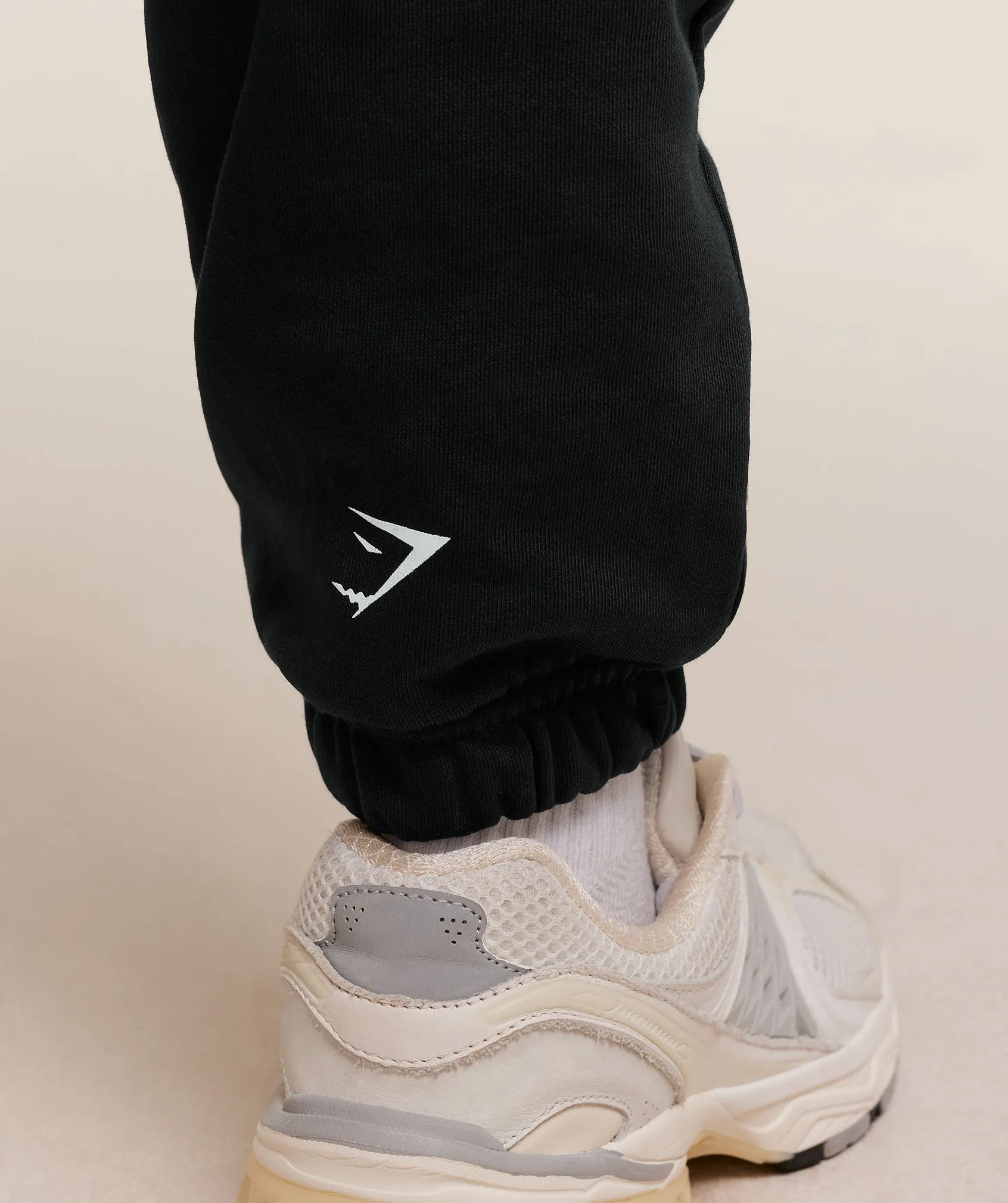 Gymshark GSLC Lifting Club Cuffed Joggers - Black sold by Gymshark product image thumbnail 4