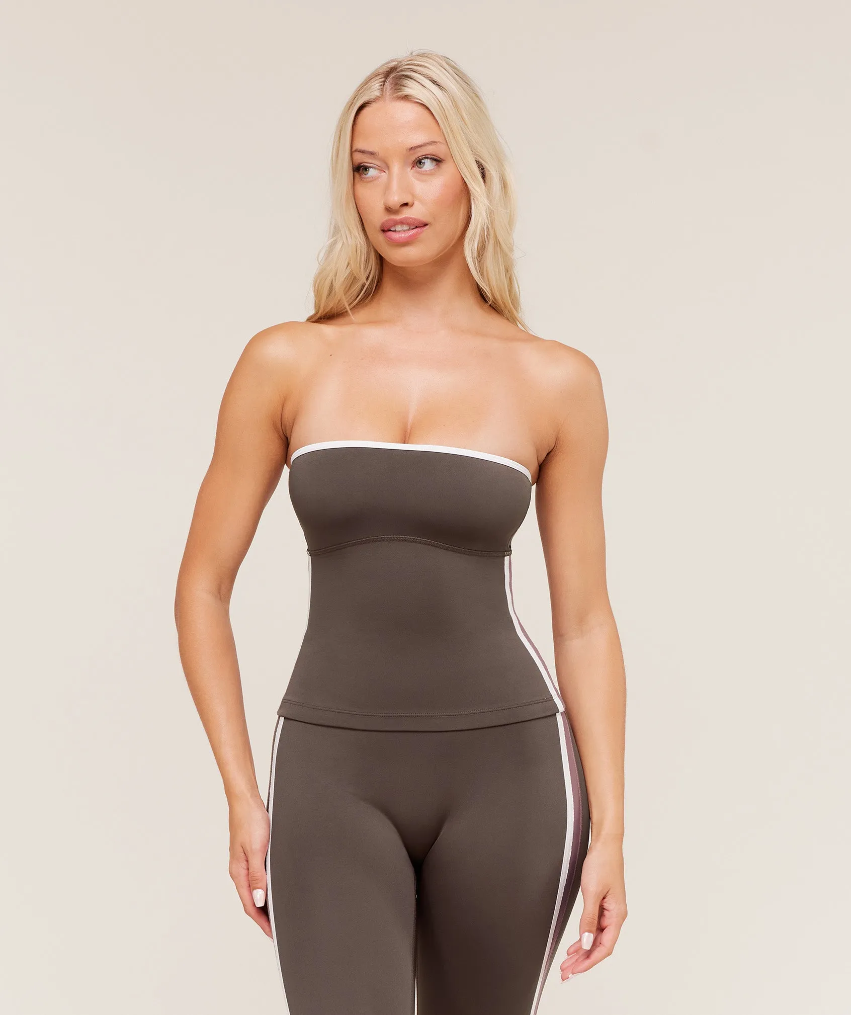 Gymshark Piping Bandeau With Shelf - Walnut Brown/Chestnut Pink/Soft White sold by Gymshark