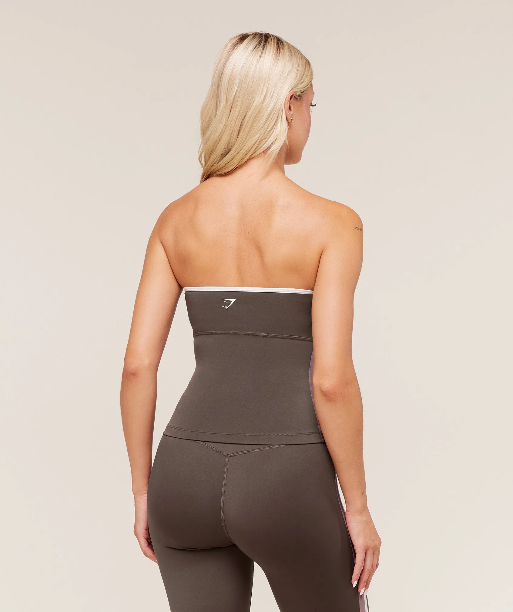 Gymshark Piping Bandeau With Shelf - Walnut Brown/Chestnut Pink/Soft White sold by Gymshark product image thumbnail 2